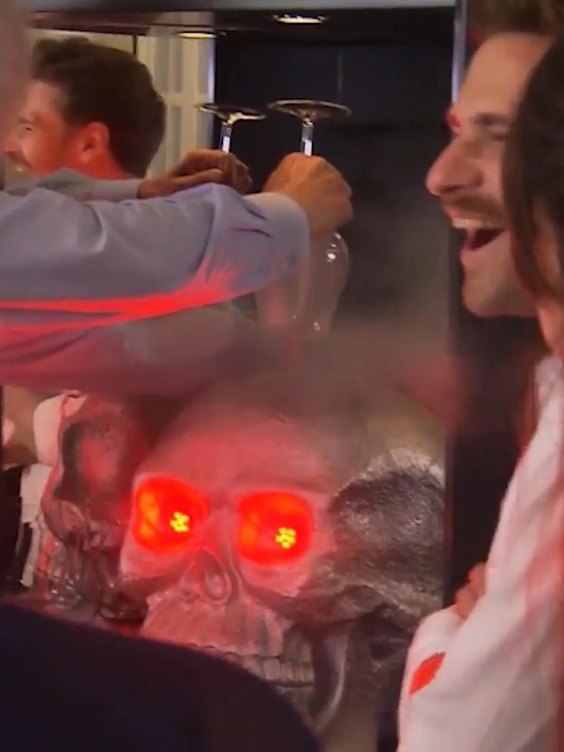 Dieser Totenkopf lässt nicht nur die Hölle gefrieren