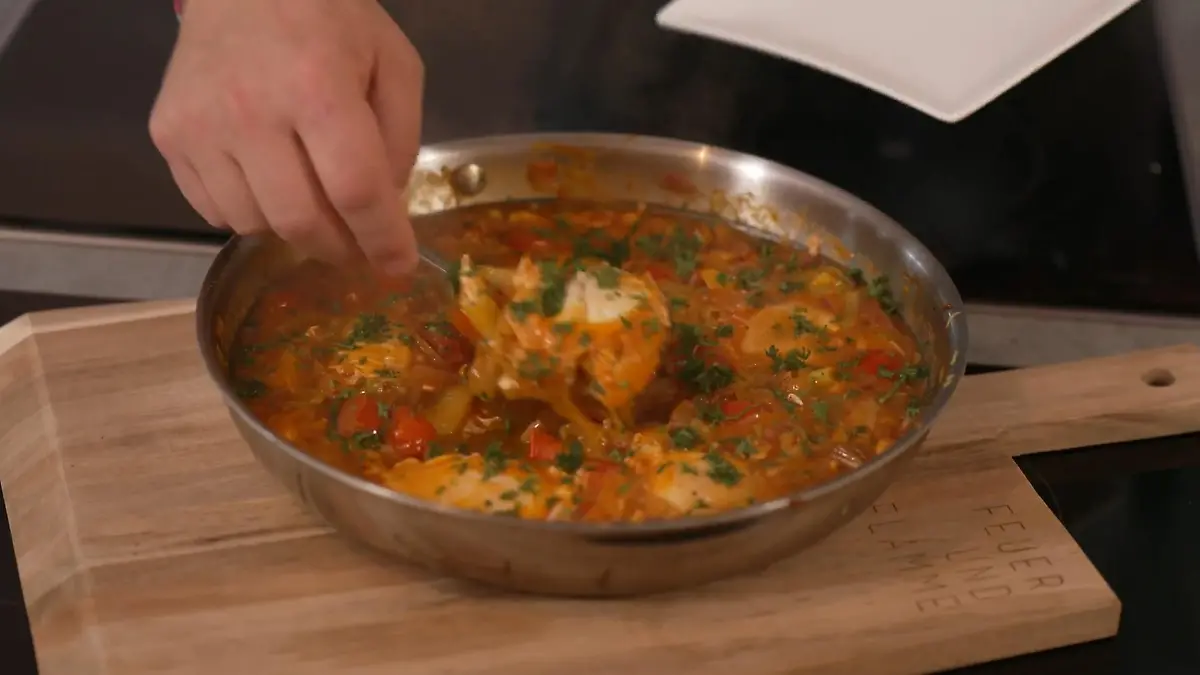 Gemüse-Ei-Pfanne nach Shakshuka-Art