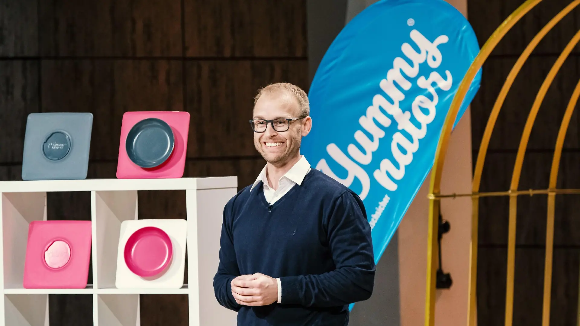 Marcus König aus Graz präsentiert mit dem "Yummynator" einen rutschfesten Hundenapf. Er erhofft sich ein Investment von 125.000 Euro für 10 Prozent seines Unternehmens.
