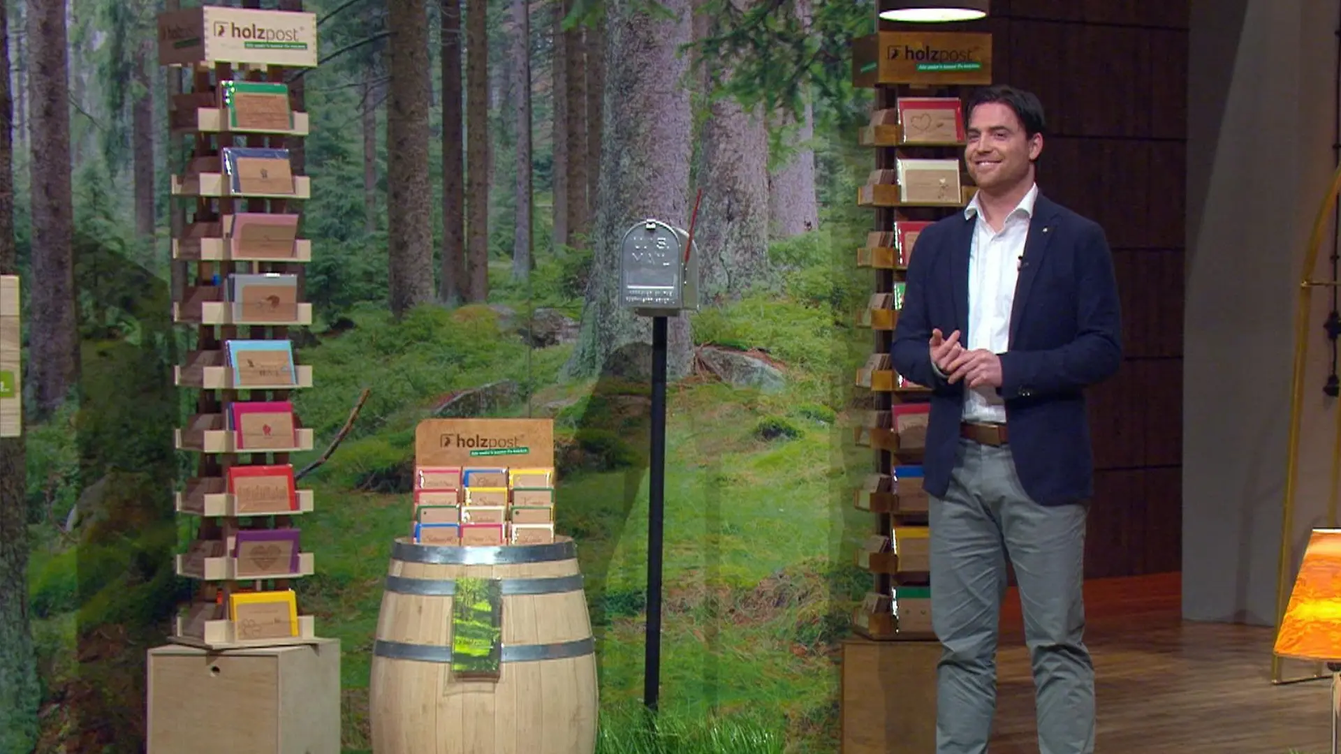 Holzpost: Felix Bank