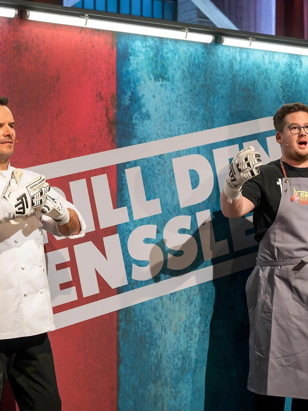 Steffen Henssler (l.) und Chris Tall

+++ Die Verwendung des sendungsbezogenen Materials ist nur mit dem Hinweis und Verlinkung auf RTL+ gestattet. +++