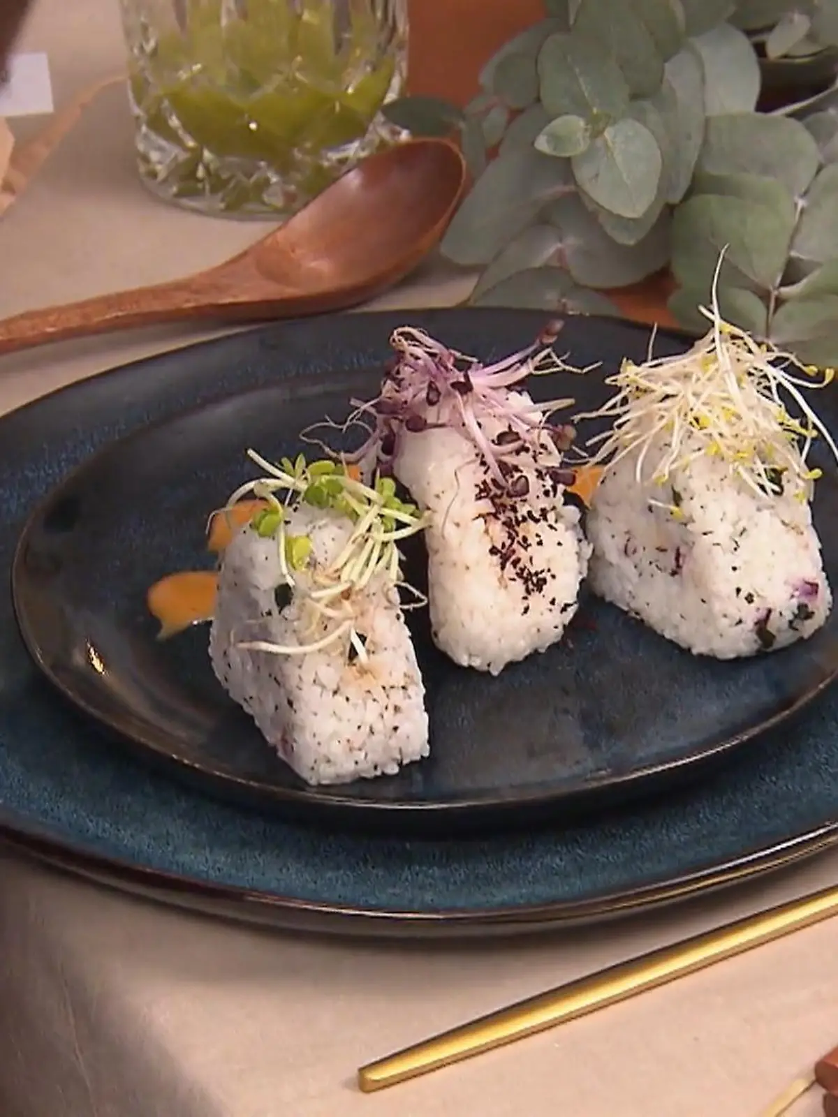 Onigiri mit Dosen-Thunfisch
