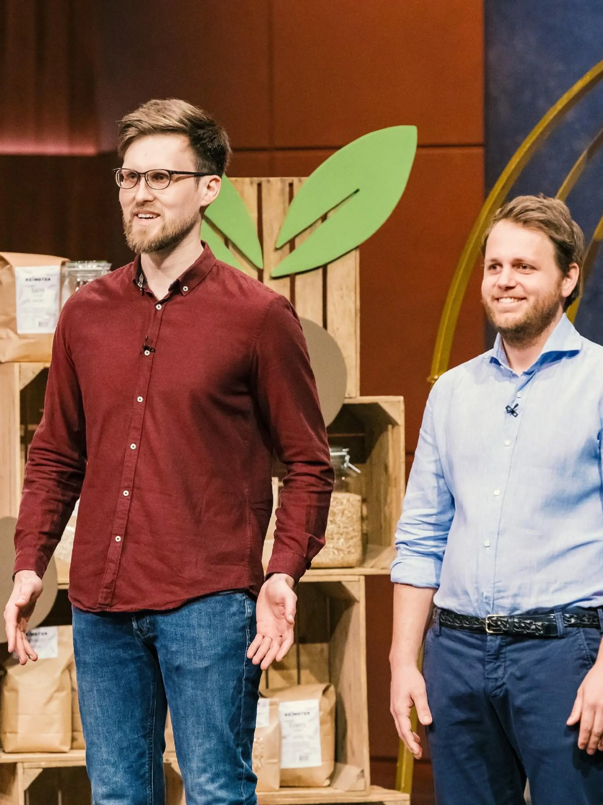 Michael Gebhardt (l.) und Erik Renk aus Leipzig präsentieren mit "Keimster" gekeimtes Bio-Müsli. Sie erhoffen sich ein Investment von 300.000 Euro für 15 Prozent der Anteile an ihrem Unternehmen.