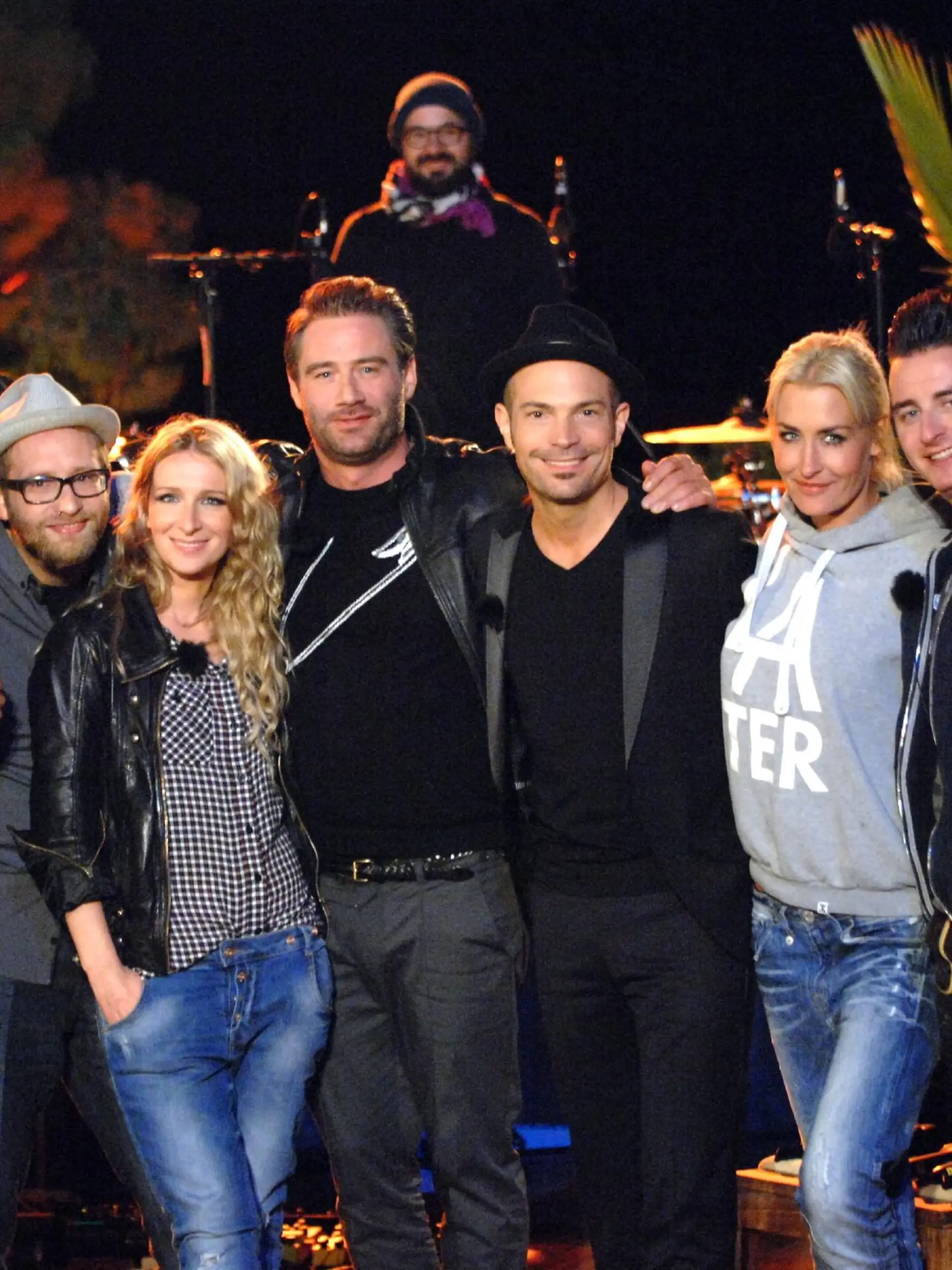 V.l.: Xavier Naidoo, Gregor Meyle, Sandra Nasic, Sasha, Roger Cicero, Sarah Connor, Andreas Gabalier