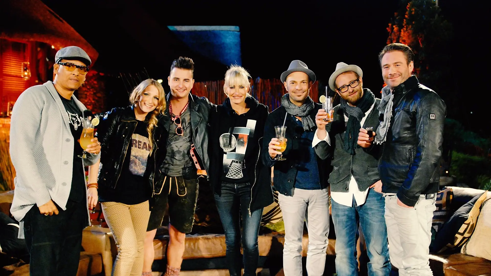 Die Sänger: V.l.: Xavier Naidoo, Sandra Nasic, Andreas Gabalier, Sarah Connor, Roger Cicero, Gregor Meyle und Sasha.