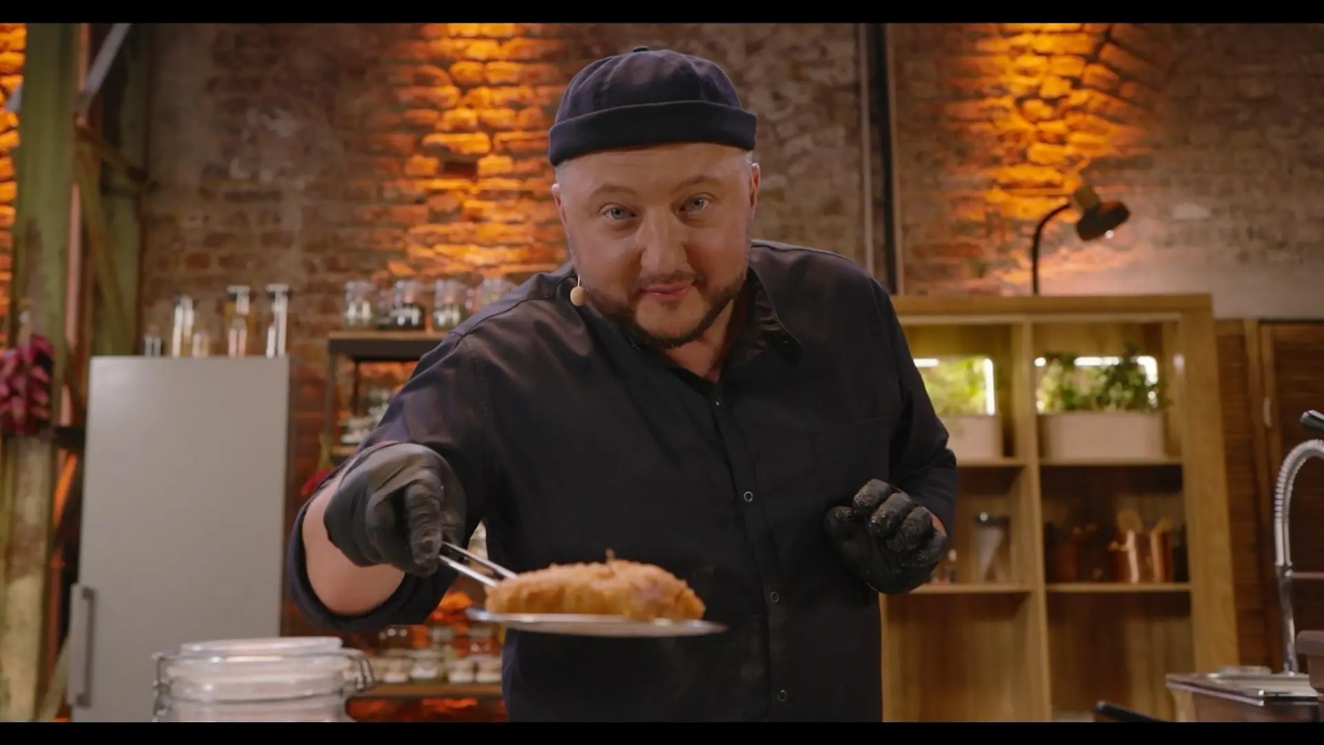 Sebastian Lege

+++ Die Verwendung des sendungsbezogenen Materials ist nur mit dem Hinweis und Verlinkung auf RTL+ gestattet. +++