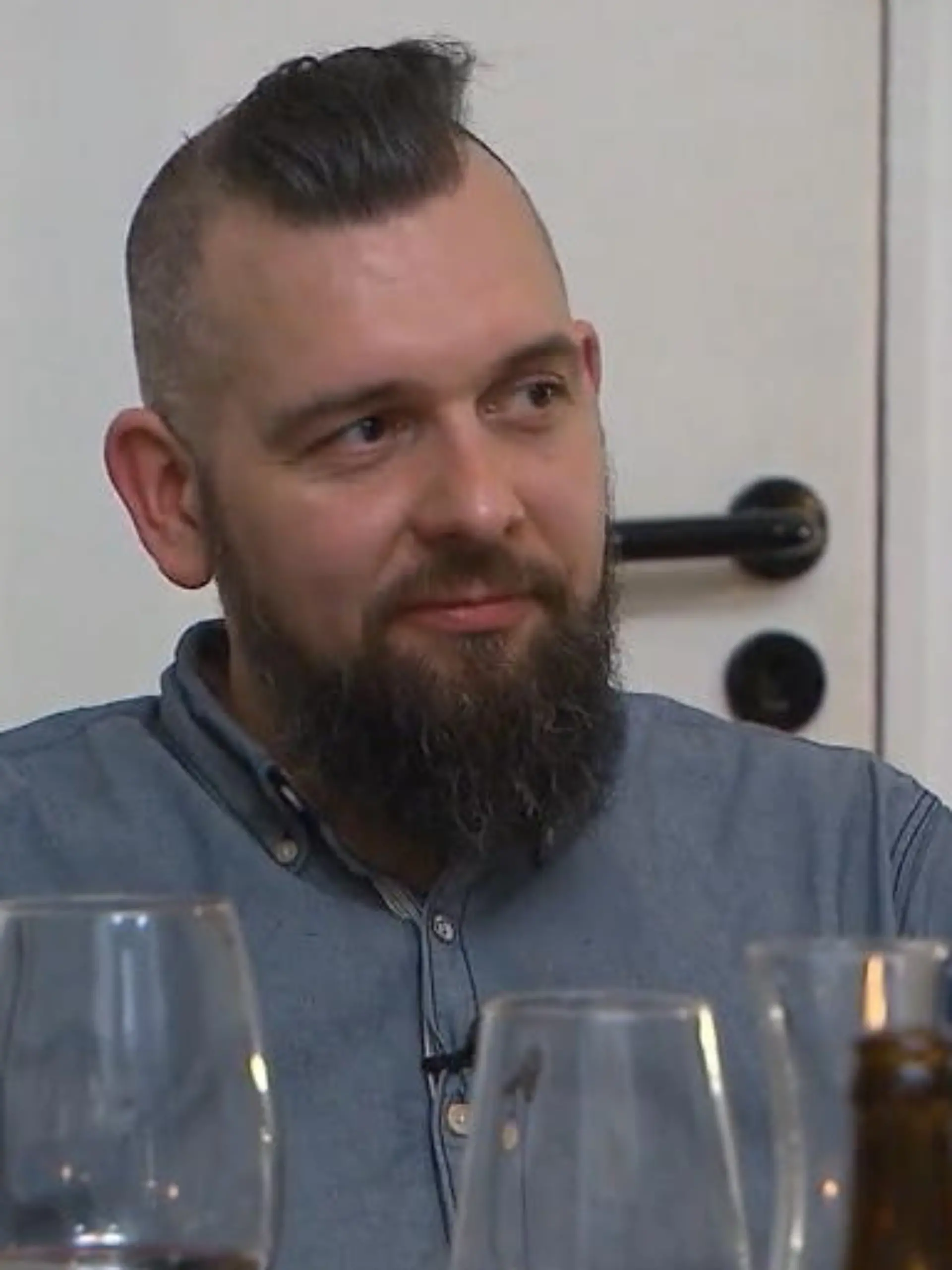 898222 orig 3 16x9