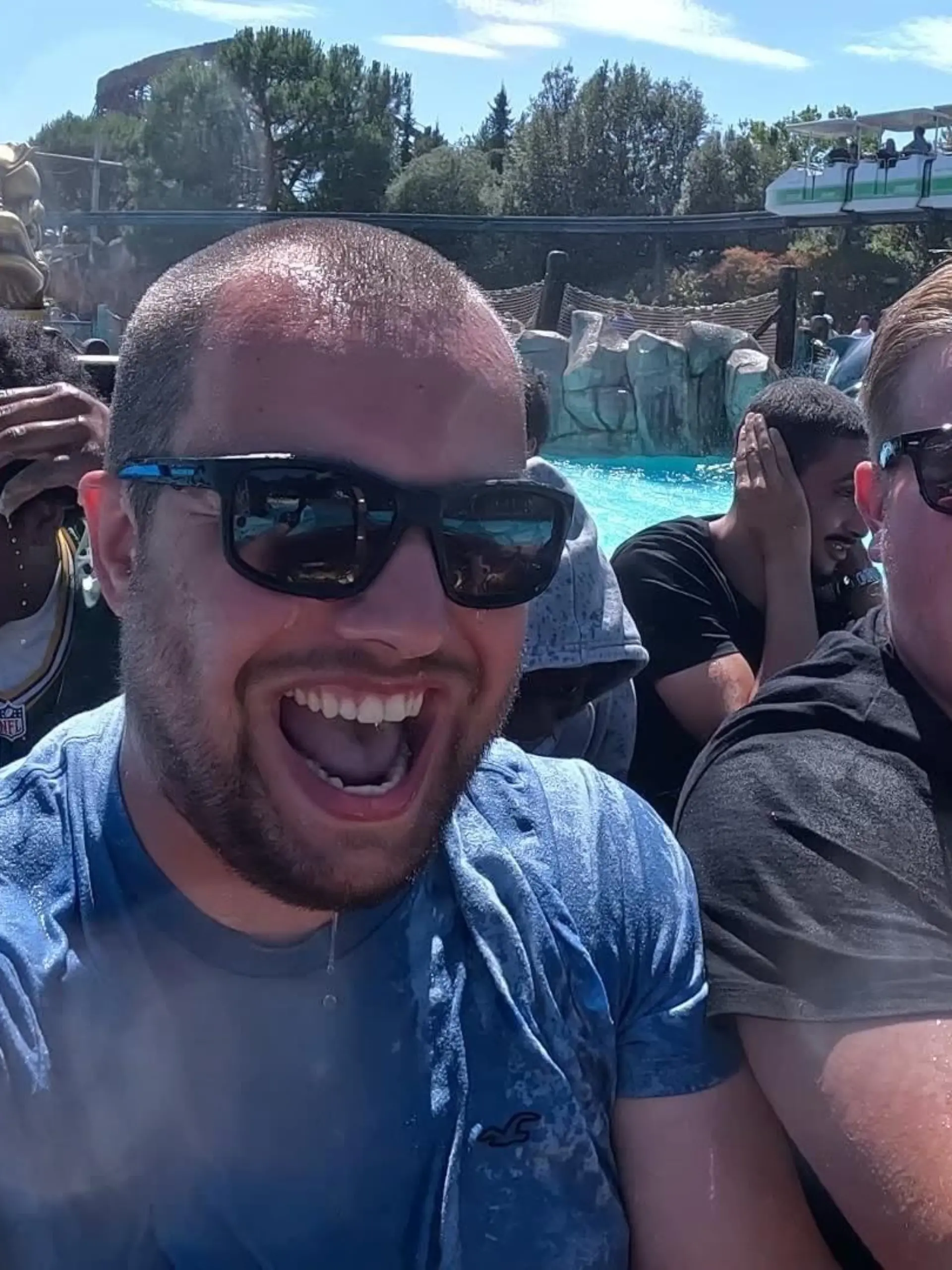 Florian und Tobias im Europa-Park Rust

+++ Die Verwendung des sendungsbezogenen Materials ist nur mit dem Hinweis und Verlinkung auf RTL+ gestattet. +++