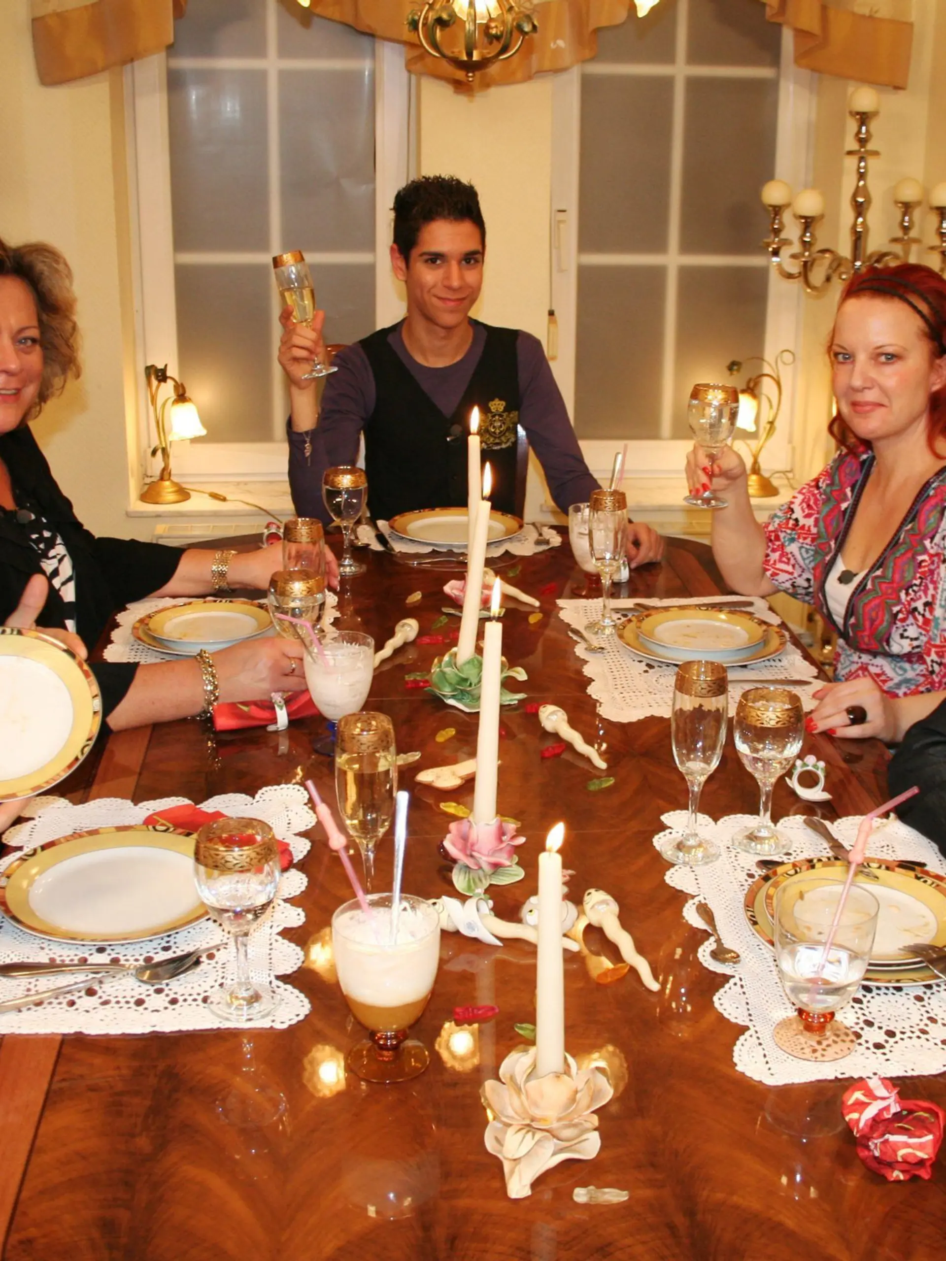 V.l.: Tom (23), Andrea (43), Gastgeber Saed (18), Alexandra (33), Tim (50)