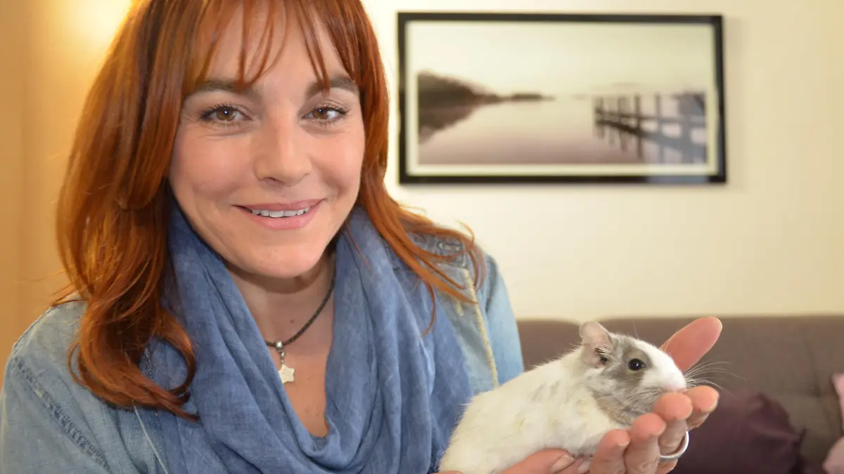 Diana - Degus VOX DOCMA TV