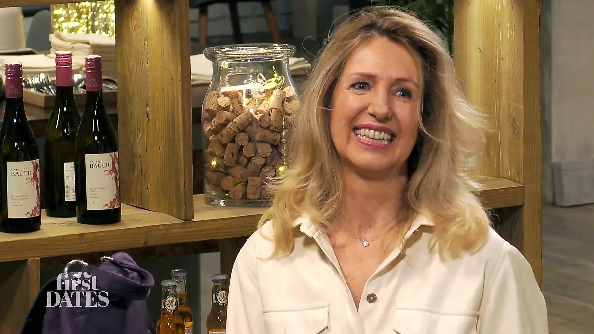 First Dates: Mit ihrem Aussehen übertrifft Gabriele bei Rudolf alle Erwartungen