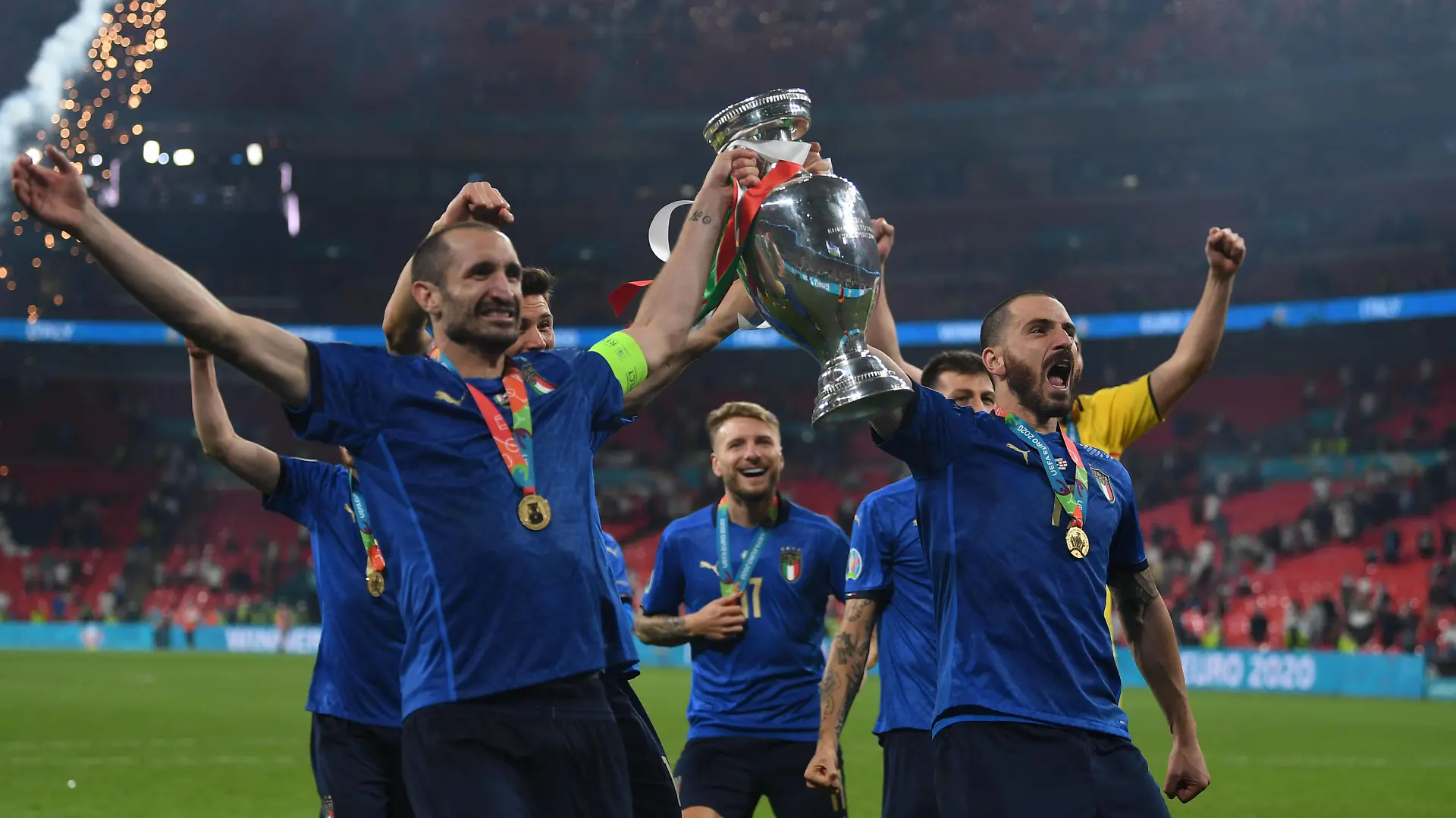  Giorgio Chiellini ItalyLeonardo Bonucci Italy during the Uefa European Championship, EM, Europameisterschaft 2020 Finals match between Italy 4-3 England at Wembley Stadium on July 11, 2021 in London, England. Noxthirdxpartyxsales PUBLICATIONxNOTxINxJPN 164481112