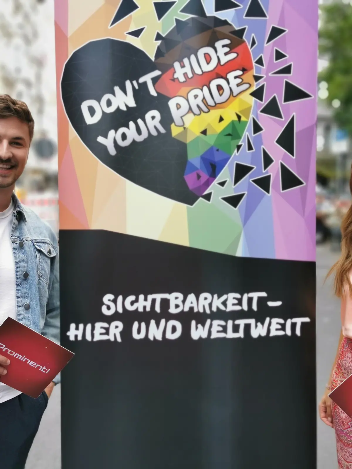 Laura Dahm und _Prince Charming_ Nicolas Puschmann moderieren die Sendung vom CSD in Berlin. 

Die Verwendung des sendungsbezogenen Materials ist nur mit dem Hinweis und Verlinkung auf TVNOW gestattet.