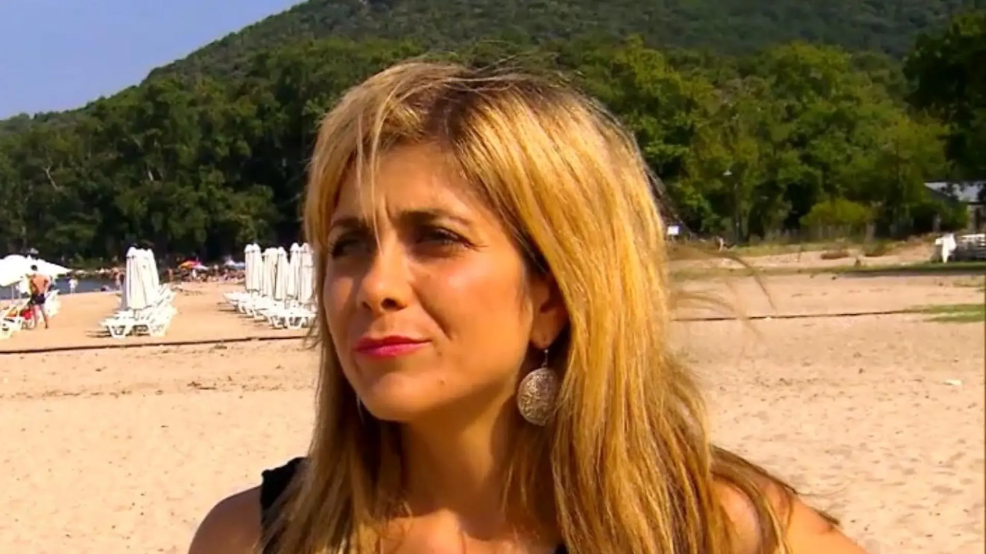 Panagiota Petridou besucht ihre Verwandten im Dorf Levdoukia bei Thessaloniki. Auch auf dem Land hat die Wirtschaftskrise Spuren hinterlassen.