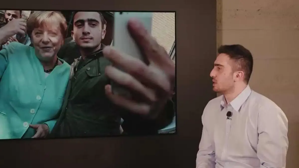 Anas mit dem Selfie von Angela Merkel