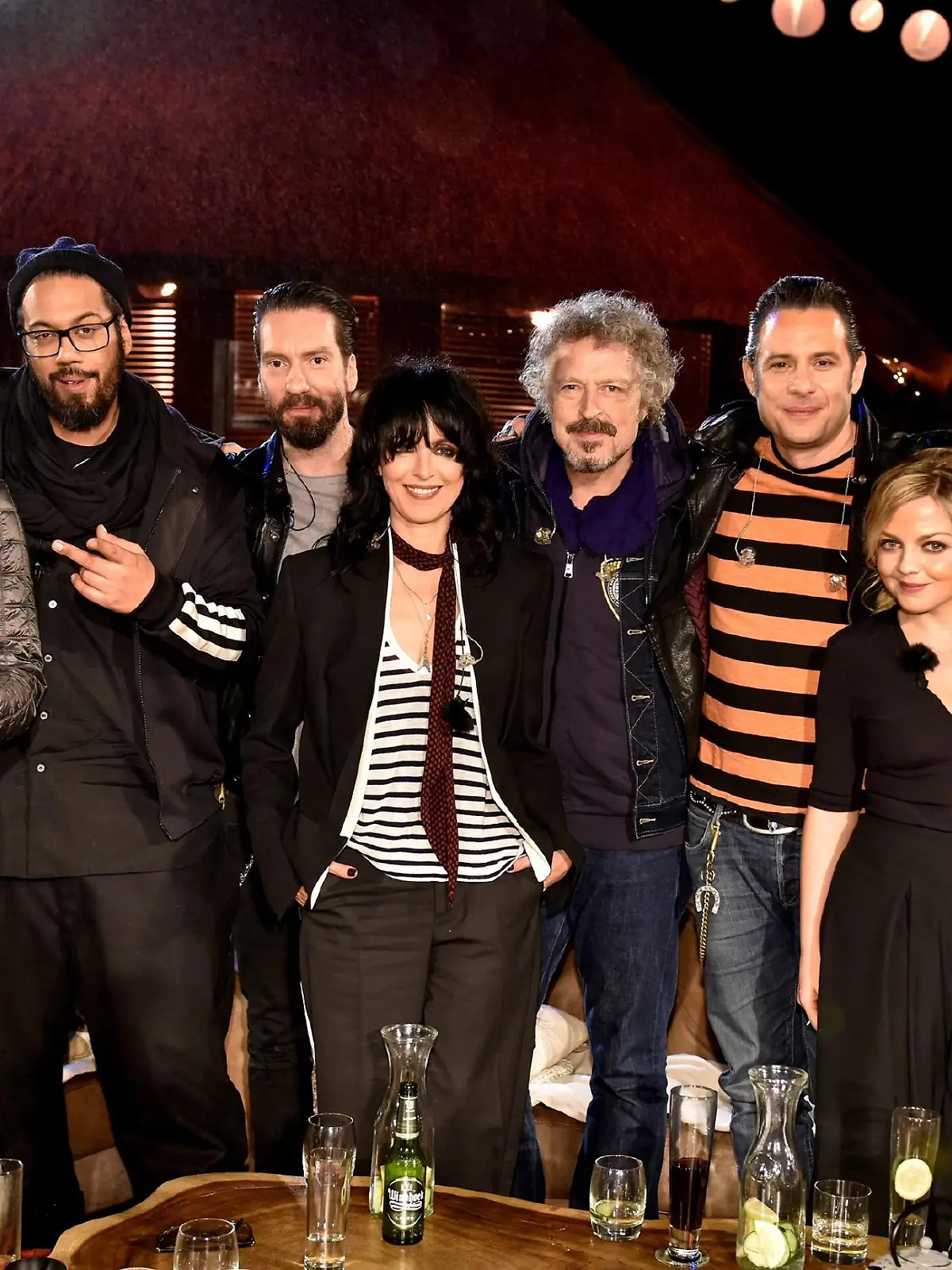V.l.: Xavier Naidoo, Samy Deluxe, Alec Völkel, NENA, Wolfgang Niedecken, Sascha Vollmer, Annett Louisan, Seven