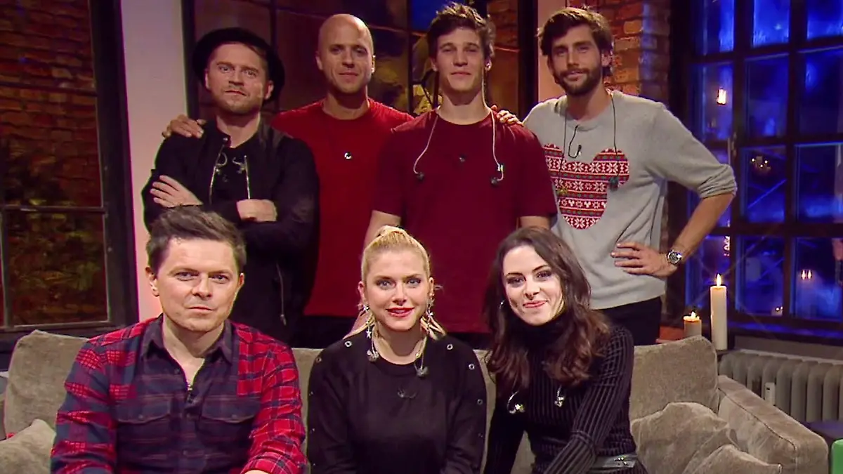 V.l.h: Johannes Oerding, Milow, Wincent Weiss, Alvaro Soler
V.l.v.: Michael Patrick Kelly, Jeantette Biedermann, Jennifer Haben
Die Verwendung des sendungsbezogenen Materials ist nur mit dem Hinweis und Verlinkung auf TVNOW gestattet.