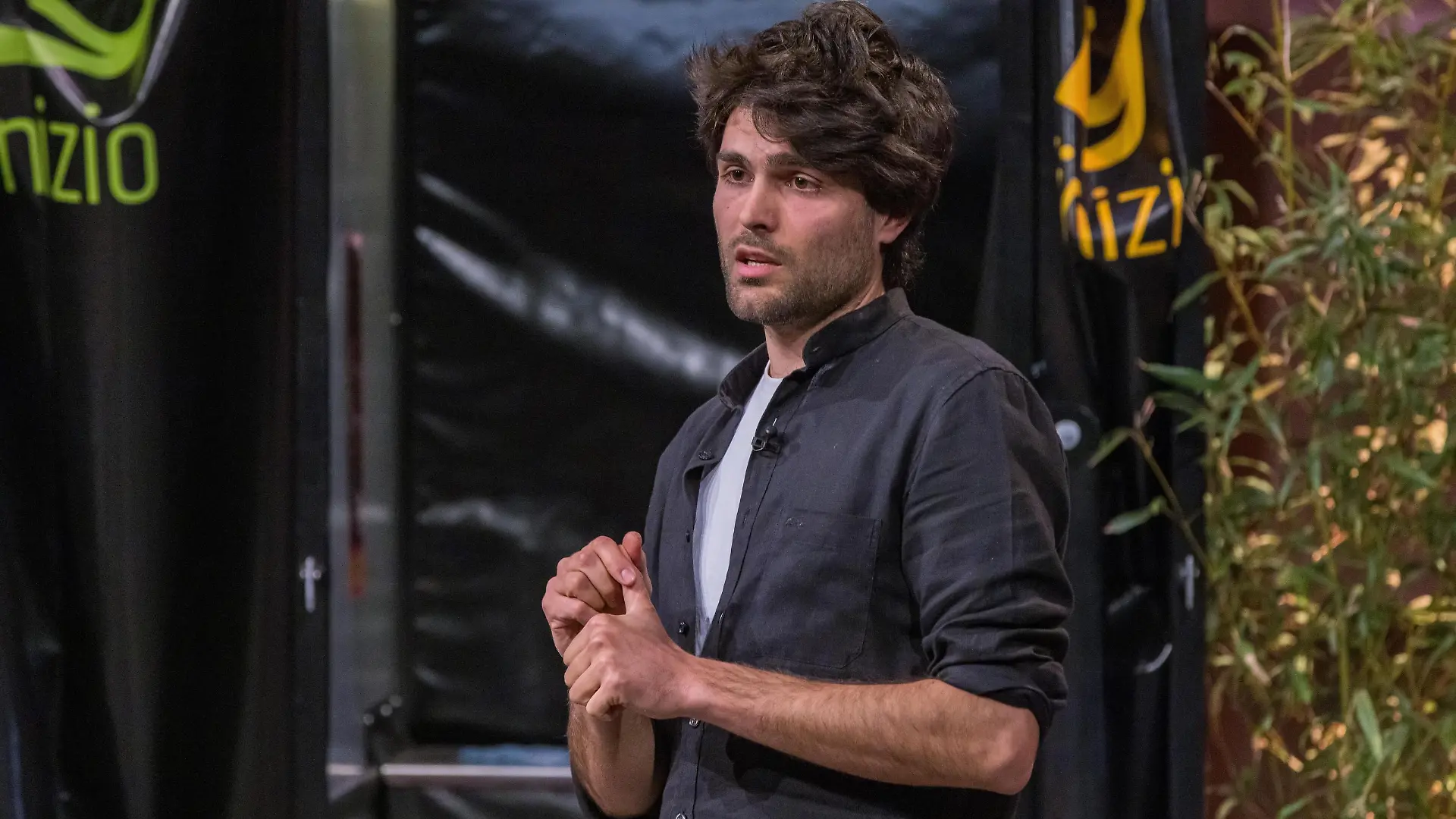 Florian Augustin präsentiert mit finizio Trockentoiletten und Recyclingsysteme. Er erhofft sich ein Investment von 500.000 Euro für 8 Prozent der Firmenanteile.

+++ Die Verwendung des sendungsbezogenen Materials ist nur mit dem Hinweis und Verlinkung auf RTL+ gestattet. +++