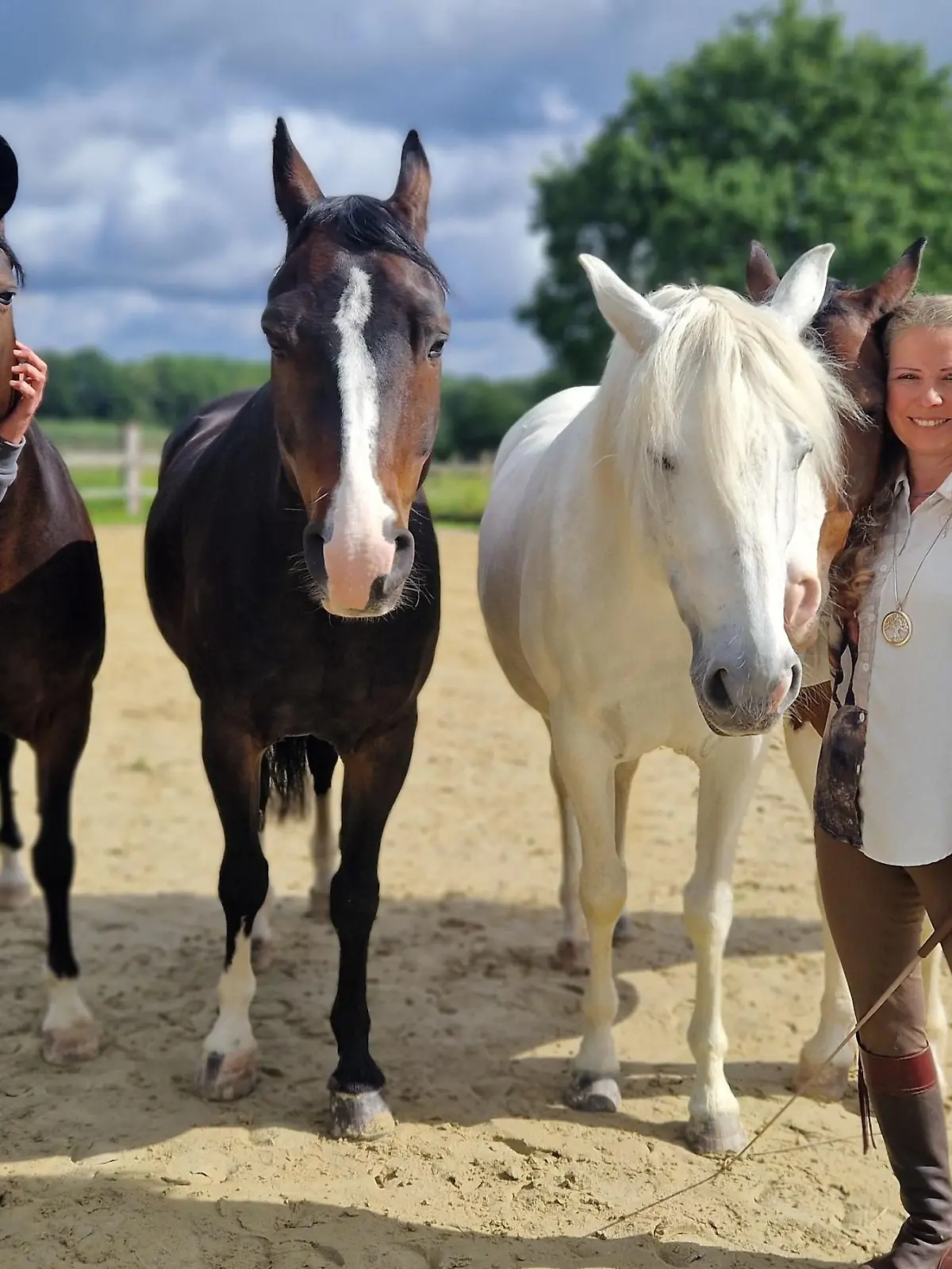 Jenny Wild und Peer Claßen

+++ Die Verwendung des sendungsbezogenen Materials ist nur mit dem Hinweis und Verlinkung auf RTL+ gestattet. +++