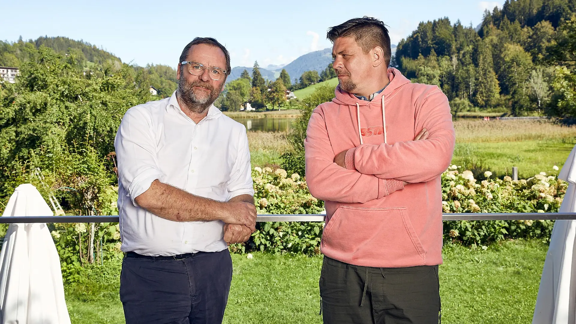 Tim Mälzer (r.) und Sepp Schellhorn.
Die Verwendung des sendungsbezogenen Materials ist nur mit dem Hinweis und Verlinkung auf TVNOW gestattet.