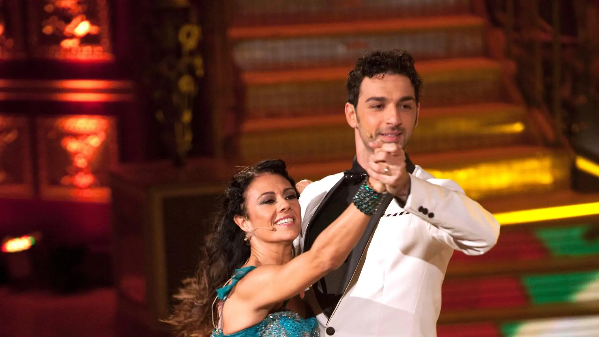 Giusy Versace und Raimondo Todaro in der Sendung Ballando con le stelle in Rom / 151114