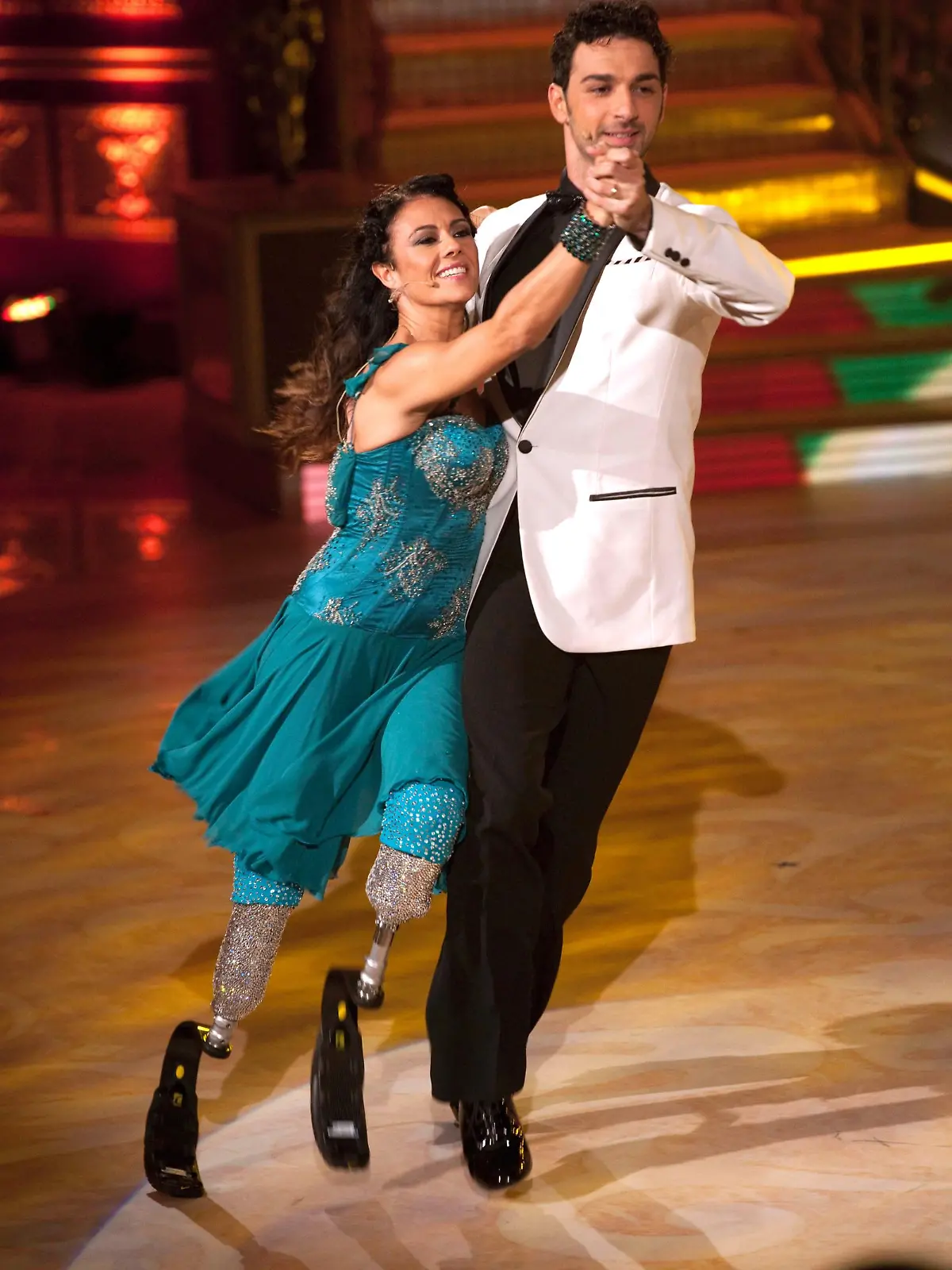 Giusy Versace und Raimondo Todaro in der Sendung Ballando con le stelle in Rom / 151114