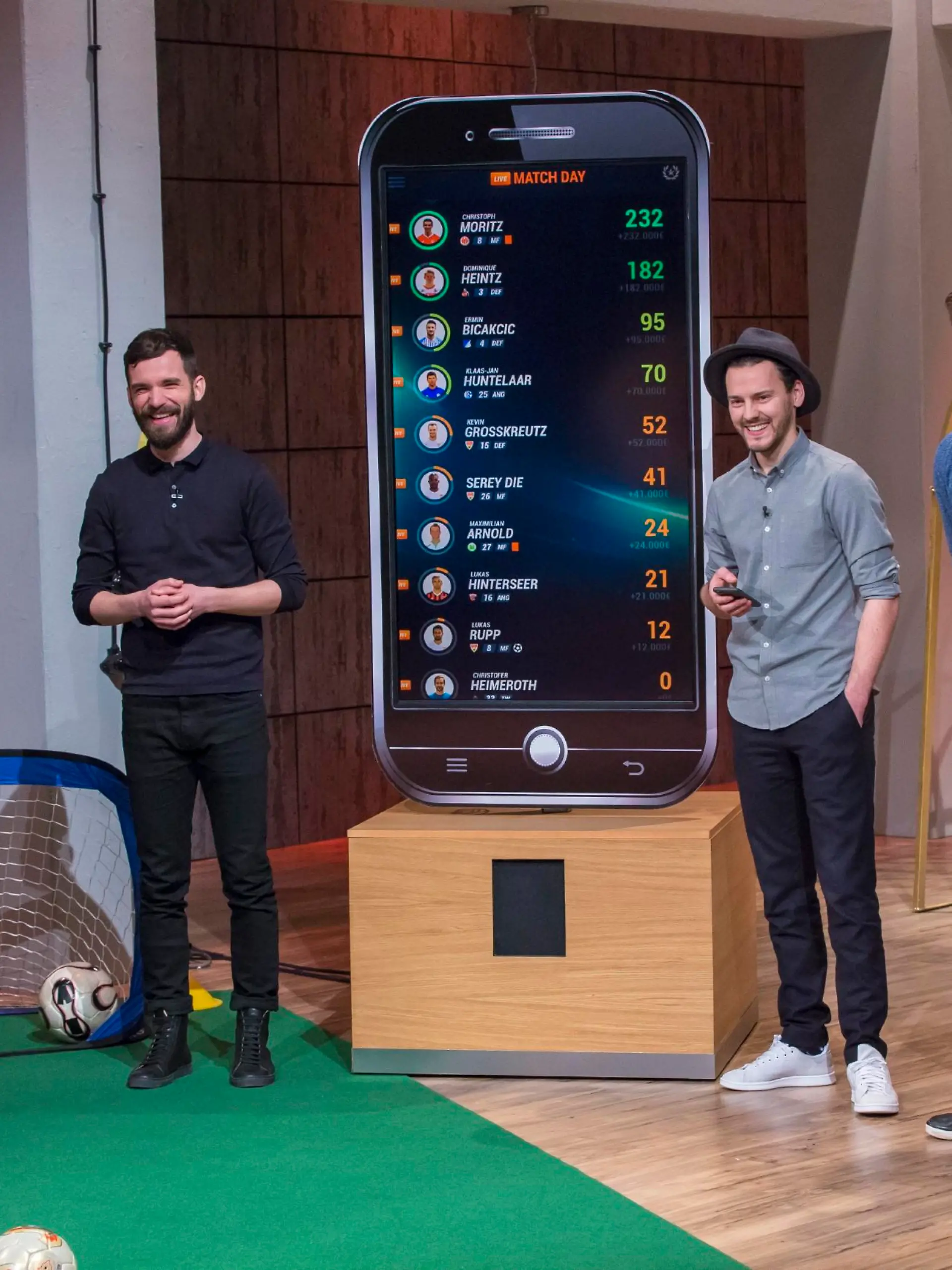 "KICKBASE" - (v.l.) Anatol Korel, Ante Kristo, Daniel Wagner und Felix van de Sand