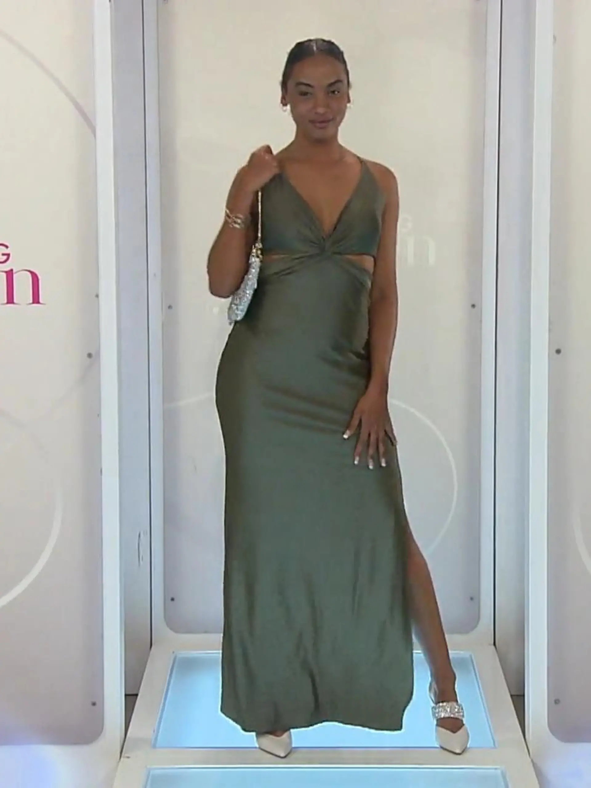 Hot, hotter, Shaggy! Gemeinsam mit „Unter Uns“-Schauspielerin Isabell Hertel präsentierte sich die „Shopping Queen“-Kandidatin in einem Top-Look.