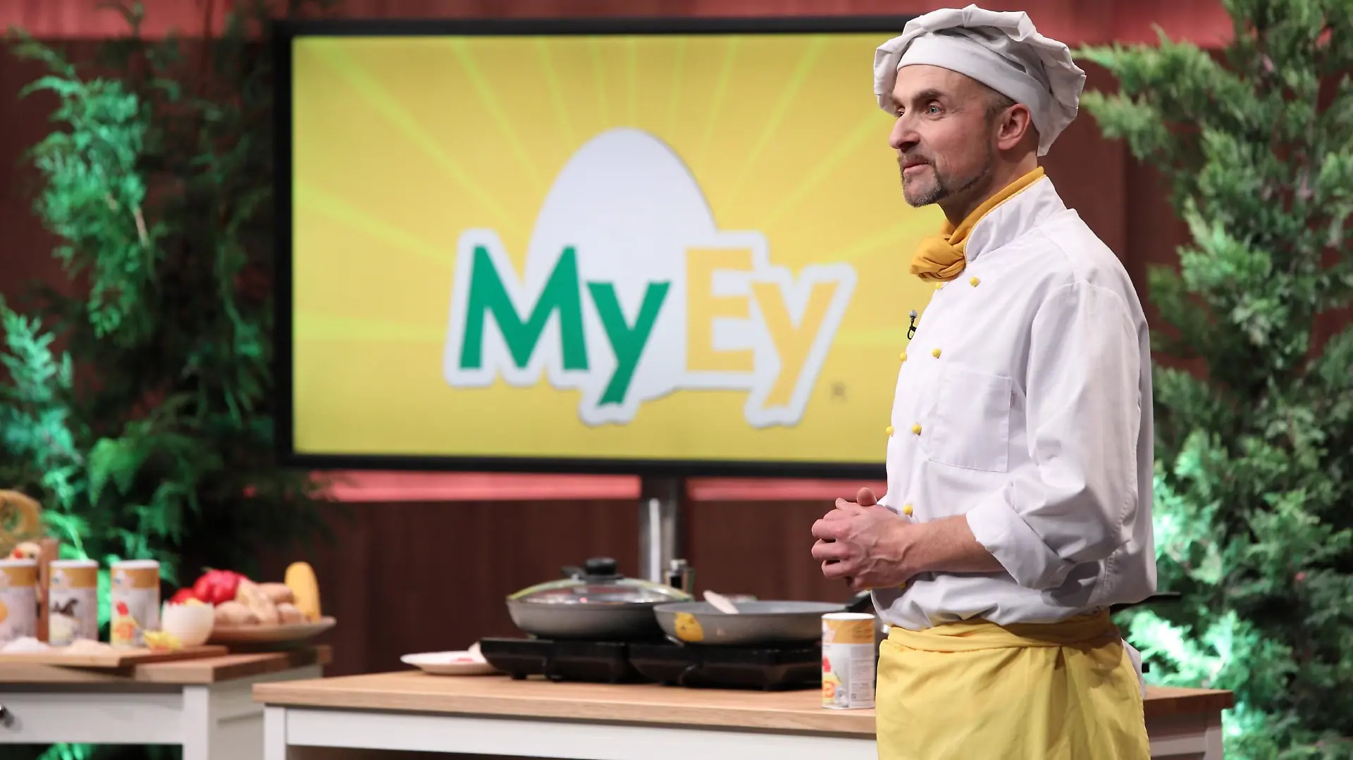 Christian Geiser aus Österreich präsentiert mit "MyEy" einen veganen Ei-Ersatz. Er erhofft sich ein Investment von 150.000 Euro für 15 Prozent der Anteile an seinem Unternehmen. Die Verwendung des sendungsbezogenen Materials ist nur mit dem Hinweis und Verlinkung auf TVNOW gestattet.
