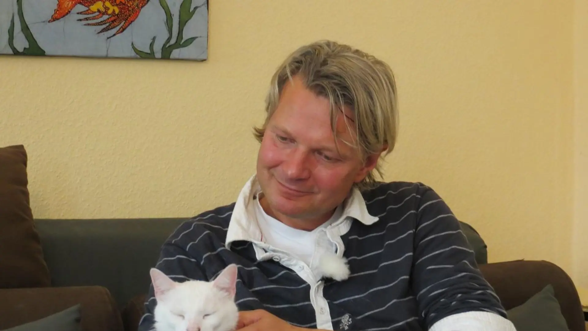 Tiere in Not - VOX-DOCMA TV - Frank Weber und der taube Kater Flocke