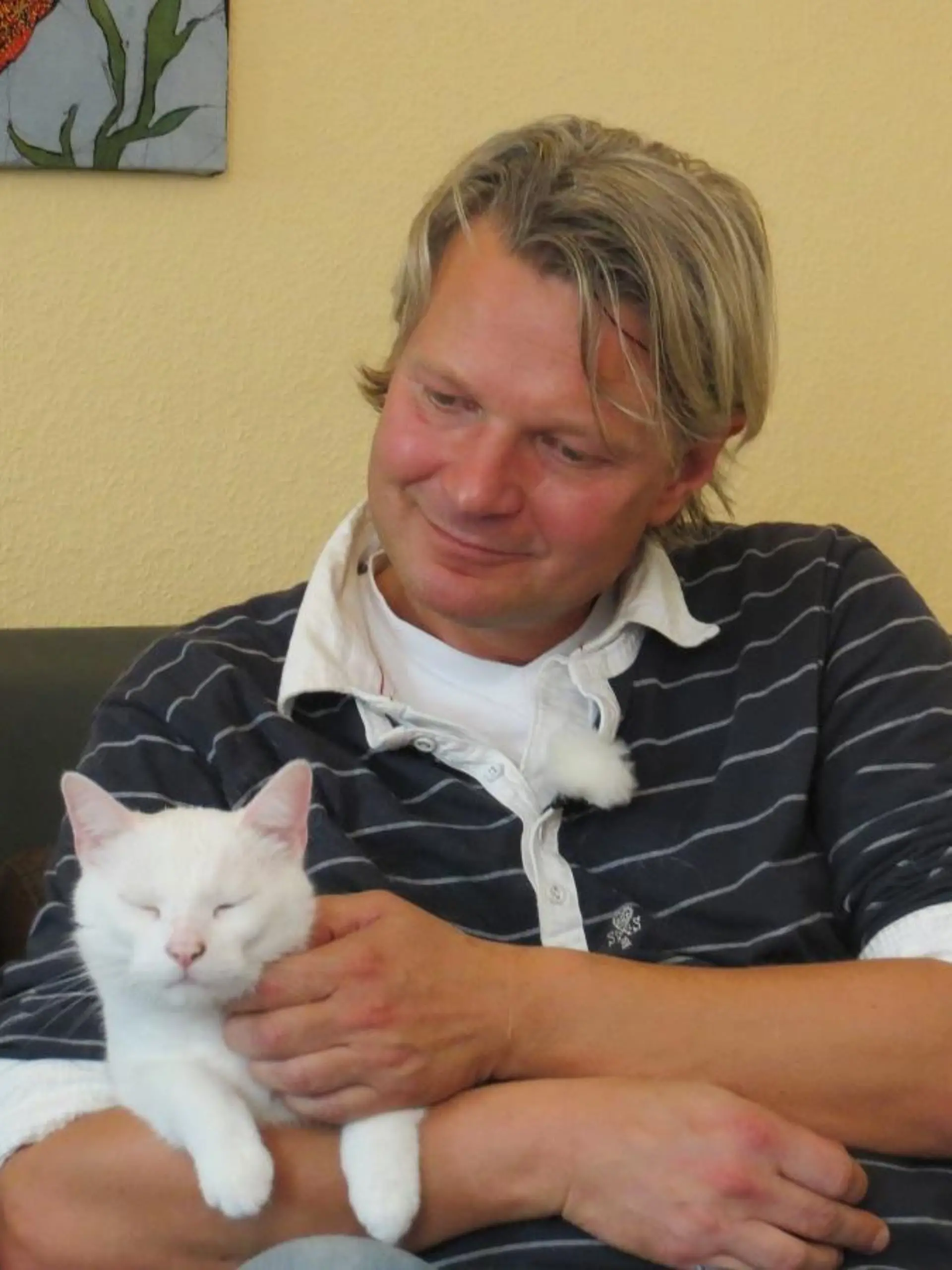 Tiere in Not - VOX-DOCMA TV - Frank Weber und der taube Kater Flocke