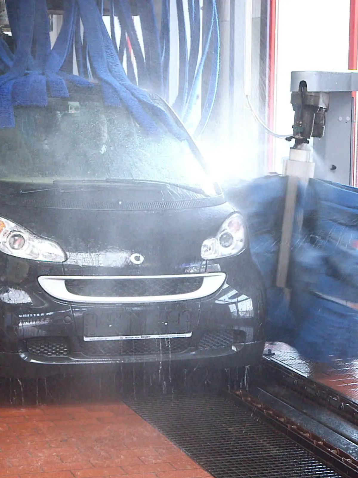 140414 VOX automobil Waschstrasse Smart V2.mov.Still002
