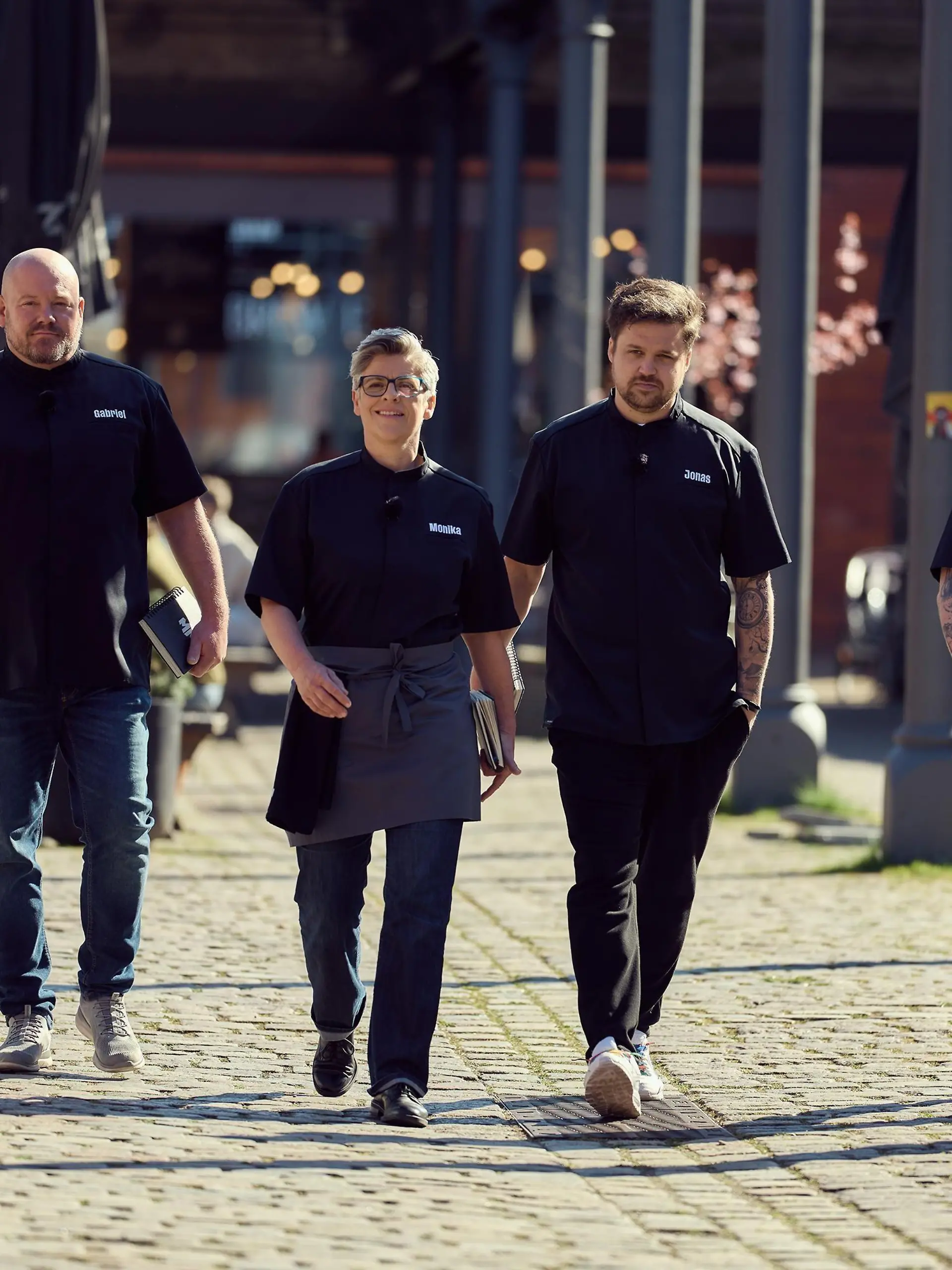 V.l.: Gabriel, Monika, Jonas, Philipp+++ Die Verwendung des sendungsbezogenen Materials ist nur mit dem Hinweis und Verlinkung auf RTL+ gestattet. +++