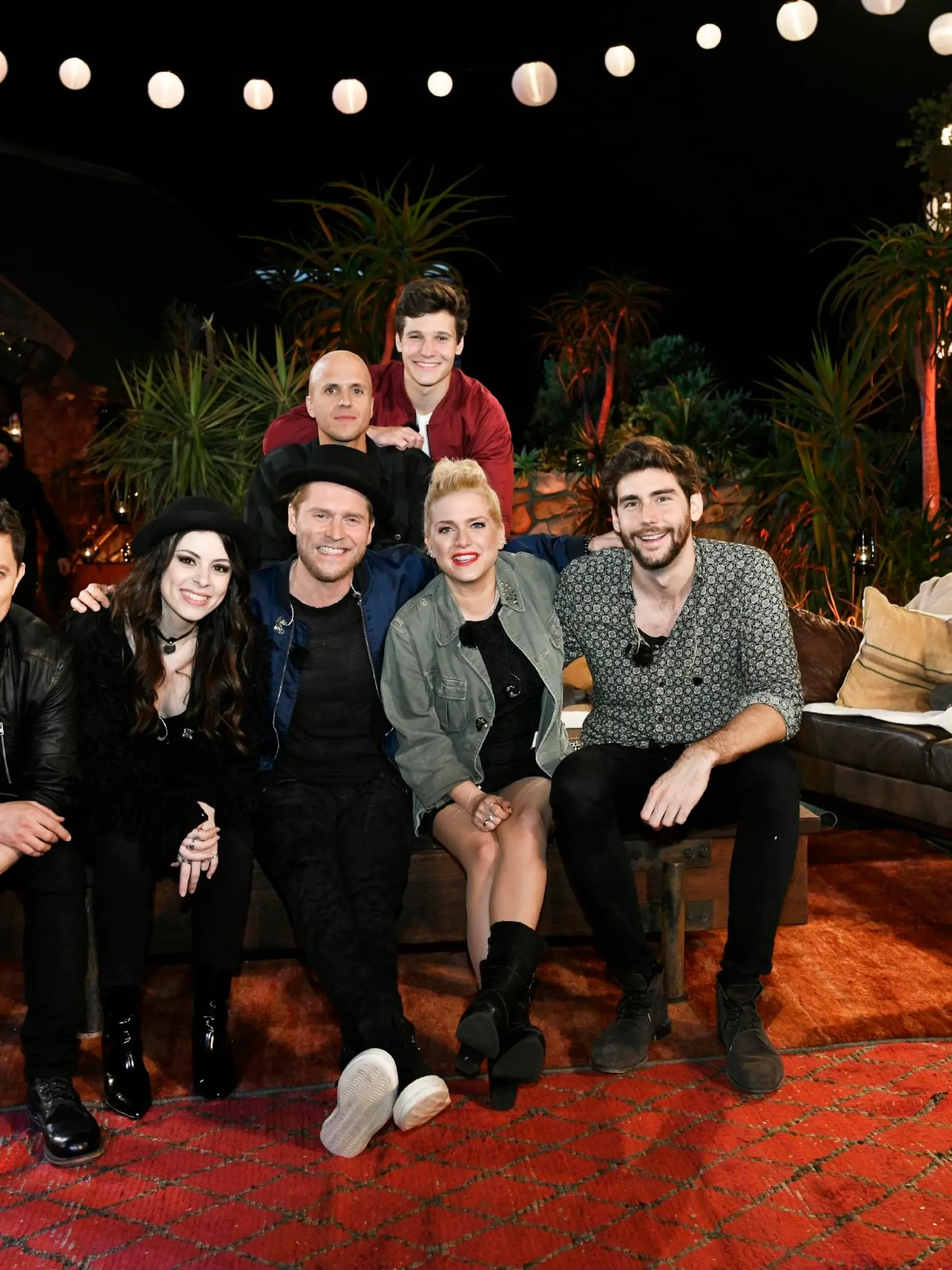 V.l.: Michael Patrick Kelly, Jennifer Haben, Johannes Oerding, Milow, Wincent Weiss, Jeanette Biedermann und Alvaro Soler