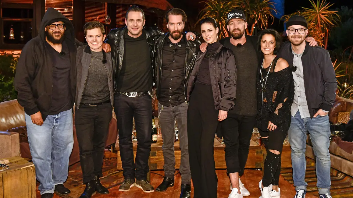 V.l.: Moses Pelham, Michael Patrick Kelly, Sascha Vollmer, Alec Völkel, Lena, Gentleman, Stefanie Kloß und Mark Forster.