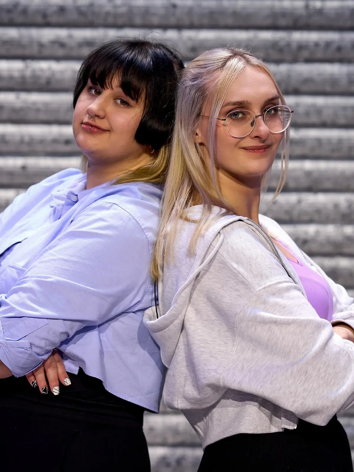 Lea (l.) und Felicia  

+++ Die Verwendung des sendungsbezogenen Materials ist nur mit dem Hinweis und Verlinkung auf RTL+ gestattet. +++