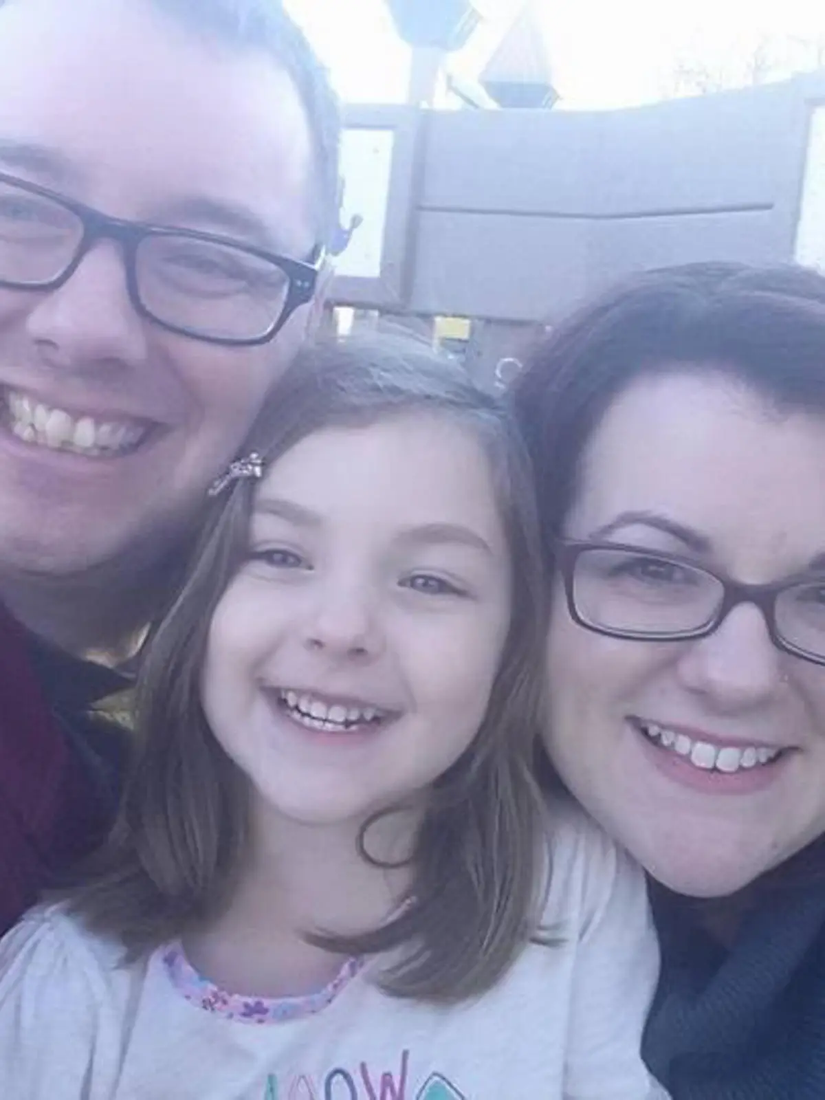 MERCURY PRESS. Pictured: Daniel, Libby and Ruth  before memory loss..A dad who woke up thinking it was the nineties had 20 years of memories wiped due to a brain condition. Daniel Porter, 36, from Granbury, Texas, woke up next to his wife, Ruth, 37, in July last year with no idea who she was or where he was. The hearing specialist thought it was time to get ready for school and had no memory of his wife or daughter, Libby, 10. SEE MERCURY COPY