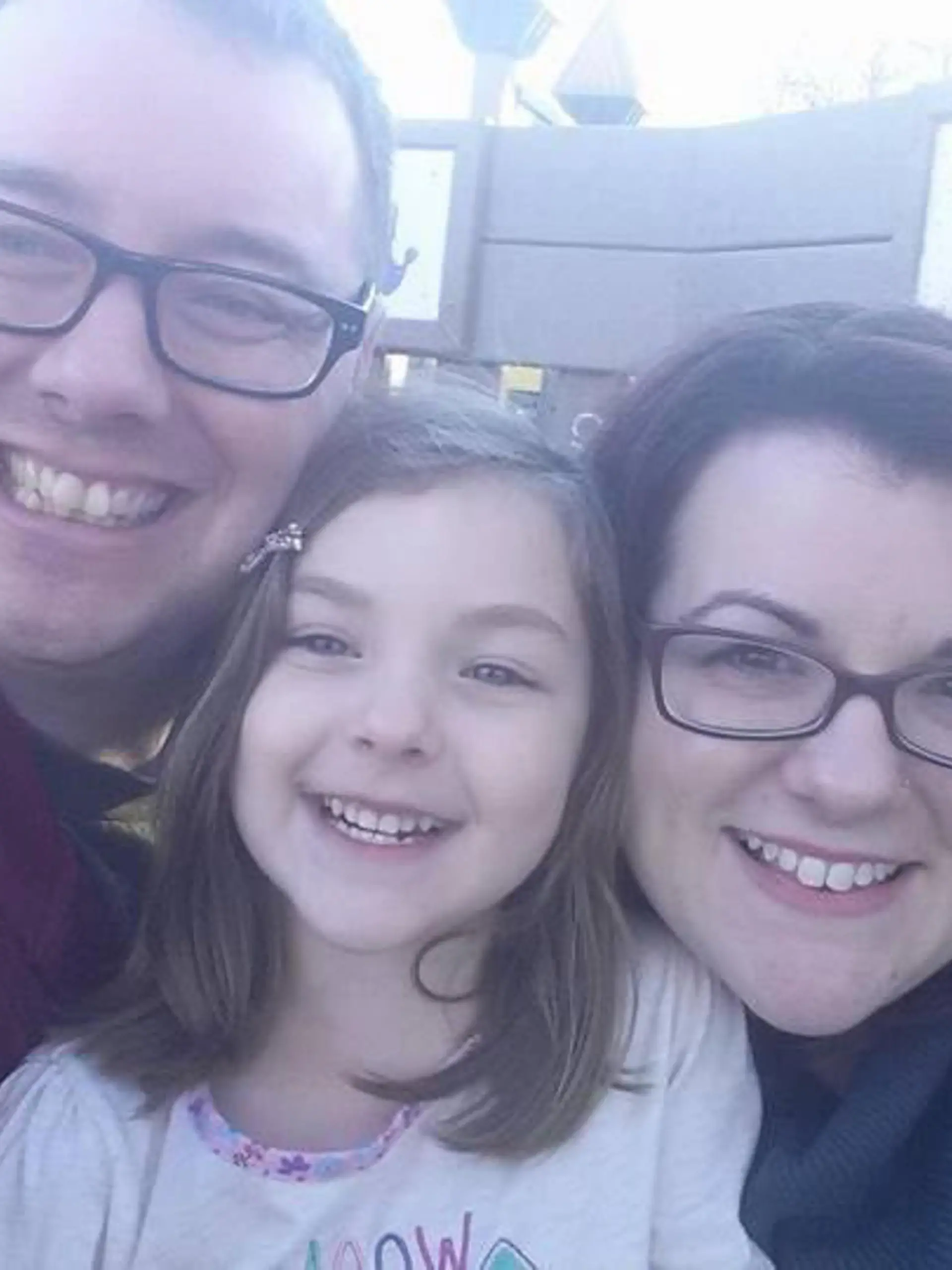 MERCURY PRESS. Pictured: Daniel, Libby and Ruth  before memory loss..A dad who woke up thinking it was the nineties had 20 years of memories wiped due to a brain condition. Daniel Porter, 36, from Granbury, Texas, woke up next to his wife, Ruth, 37, in July last year with no idea who she was or where he was. The hearing specialist thought it was time to get ready for school and had no memory of his wife or daughter, Libby, 10. SEE MERCURY COPY