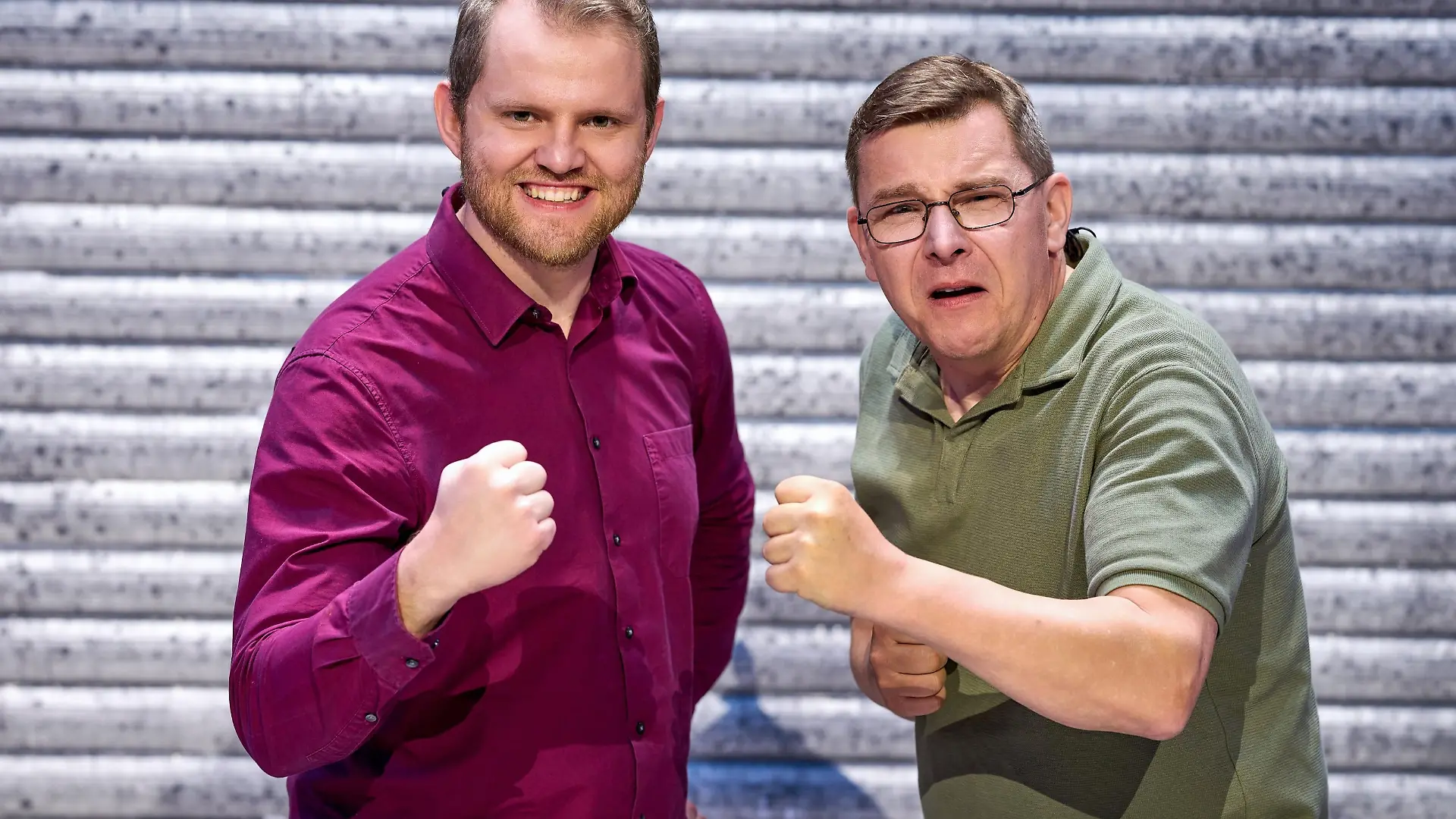 Martin Rechberger (l.) und Tobias Trainer Tobi Linz.
+++ Die Verwendung des sendungsbezogenen Materials ist nur mit dem Hinweis und Verlinkung auf RTL+ gestattet. +++