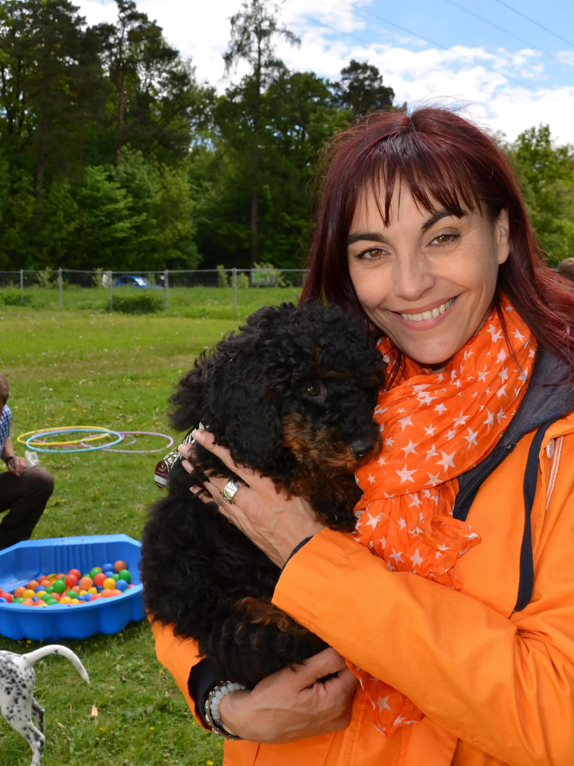 Tiergeschichten4 - VOX-DOCMA TV-MANUELA BAUER - Diana begleitet eine Welpenspielstunde