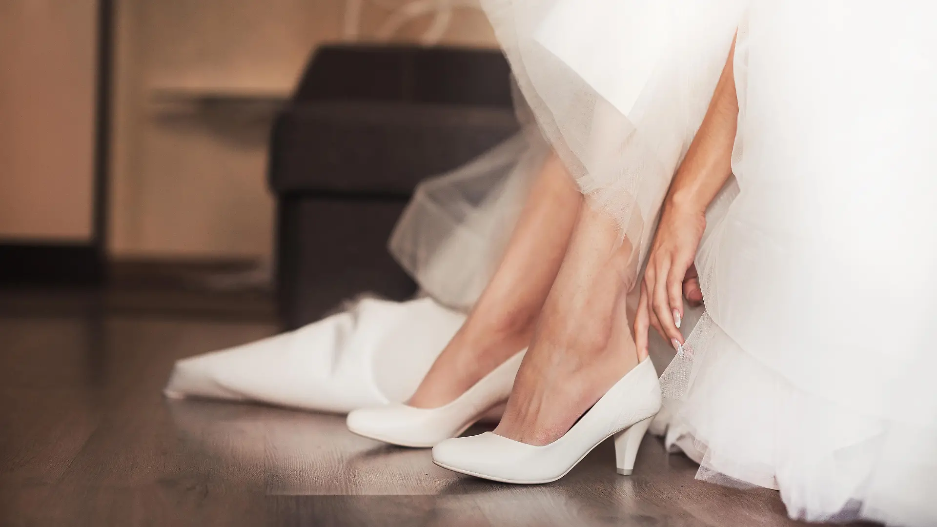 Woman bride dress white shoes in her wedding day