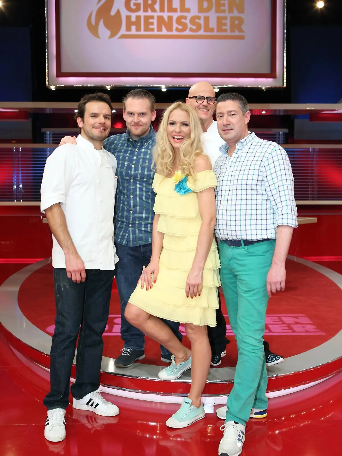 V.l.: Steffen Henssler, Axel Stein, Sonya Kraus, Kochcoach Ralf Zacherl, Joachim Llambi