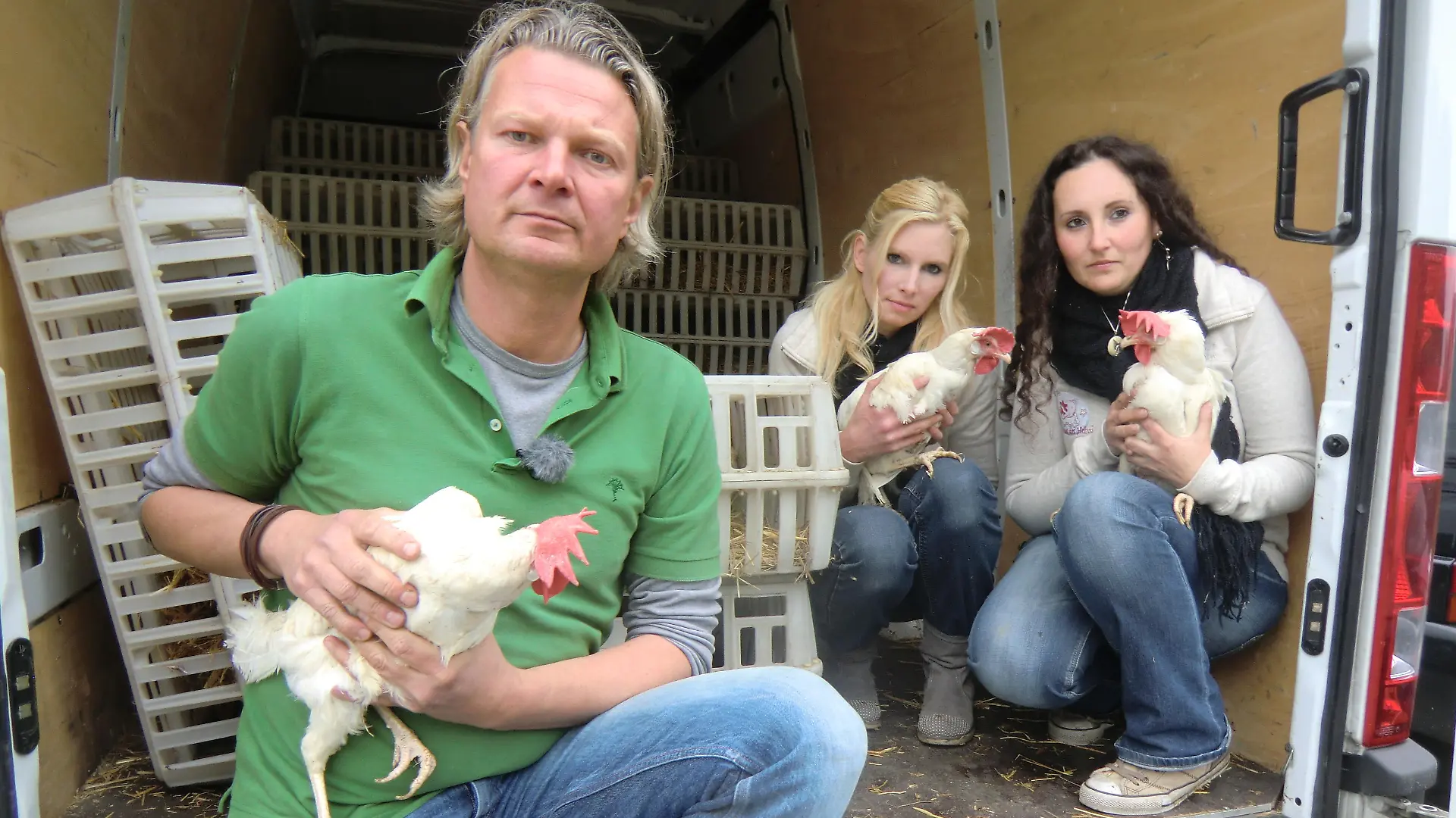Tiere in Not - VOX-DOCMA TV - Frank Weber und Hhner