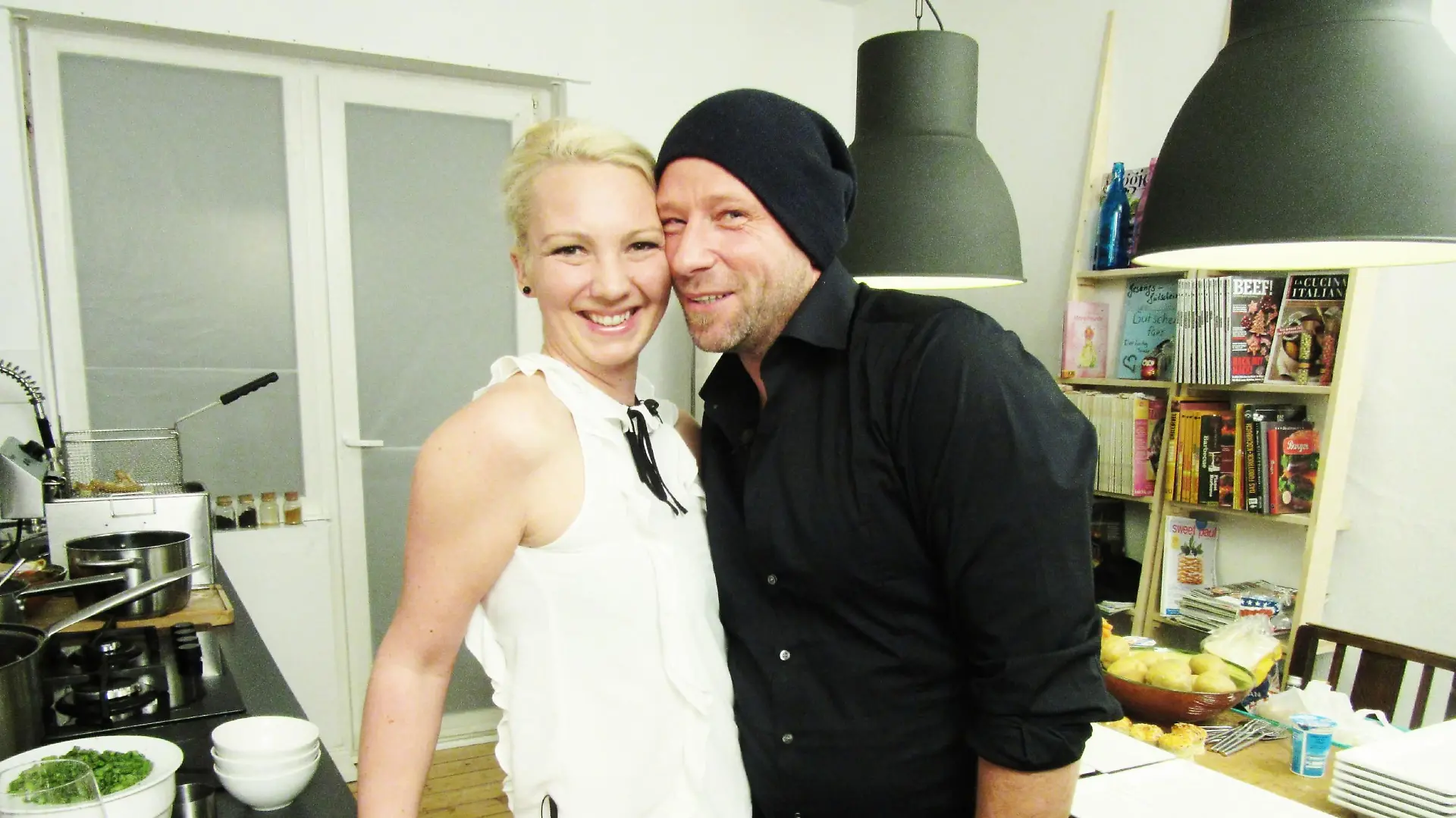 Gastgeber Sascha und Freundin Heidi