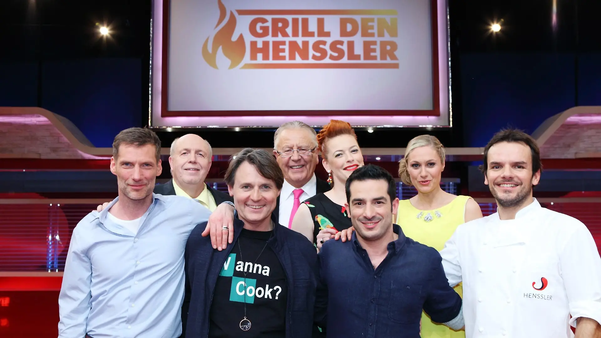 V.l.: Clemens Löhr, Reiner Calmund, Wolfgang Bahro, Heinz Horrmann, Enie van de Meiklokjes, Tayfun Baydar, Moderatorin Ruth Moschner, Steffen Henssler