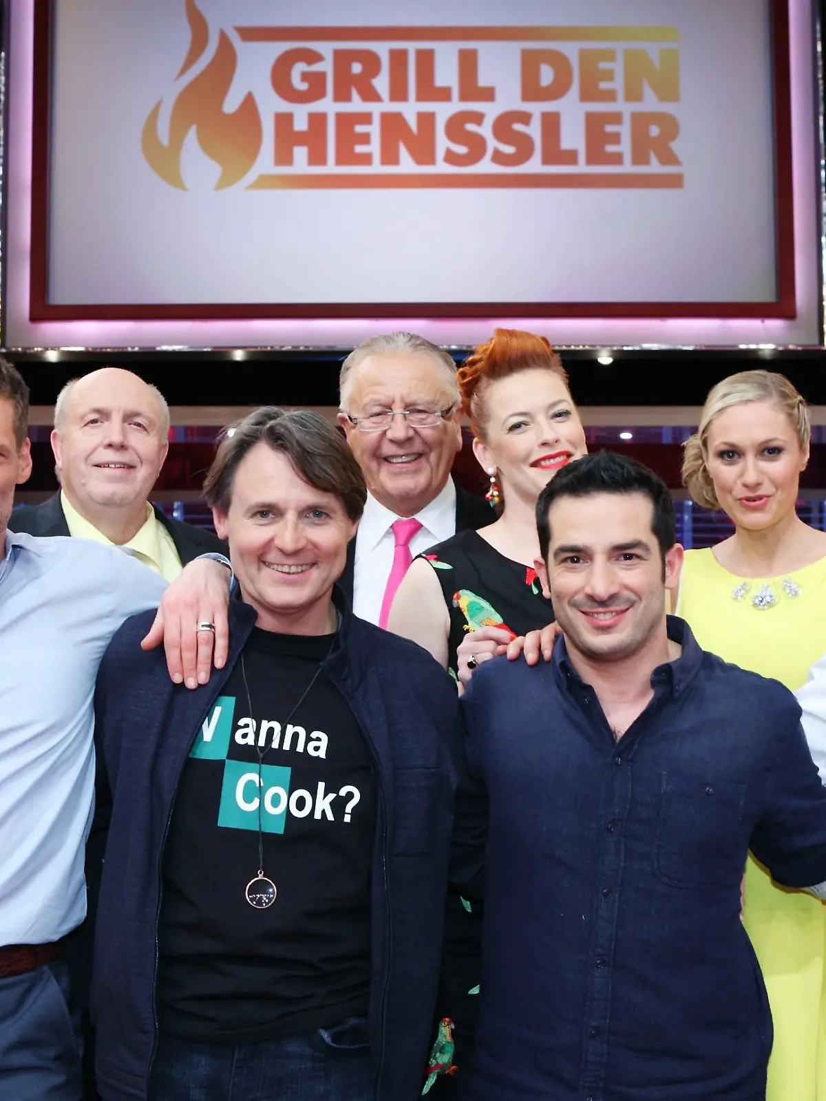 V.l.: Clemens Löhr, Reiner Calmund, Wolfgang Bahro, Heinz Horrmann, Enie van de Meiklokjes, Tayfun Baydar, Moderatorin Ruth Moschner, Steffen Henssler