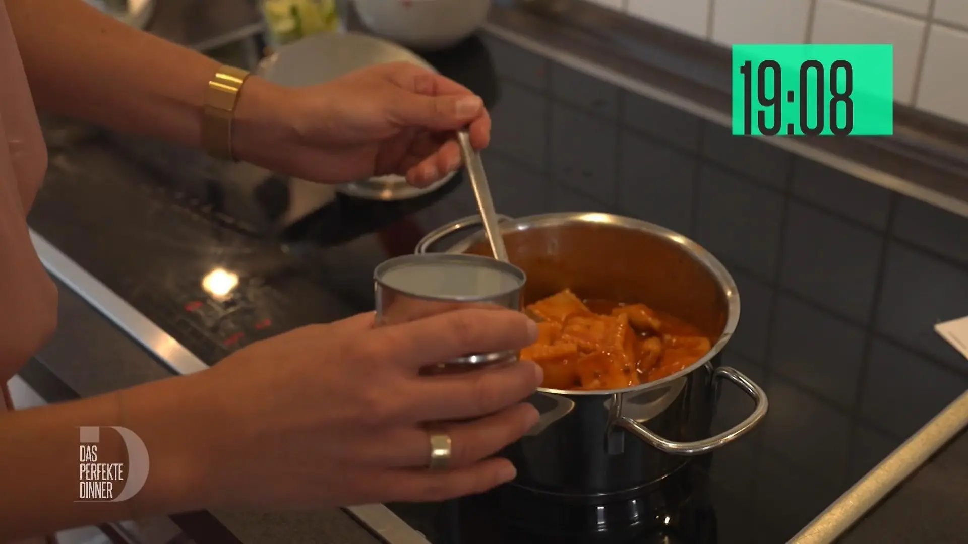 Das perfekte Dinner: Helen Benders mit viel Liebe aufgewärmten Dosenravioli.