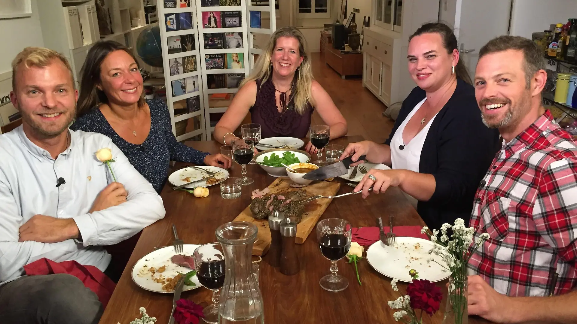 V.l.: Benjamin, Yvonne, Gastgeberin Regine, Nathalie und Peter.