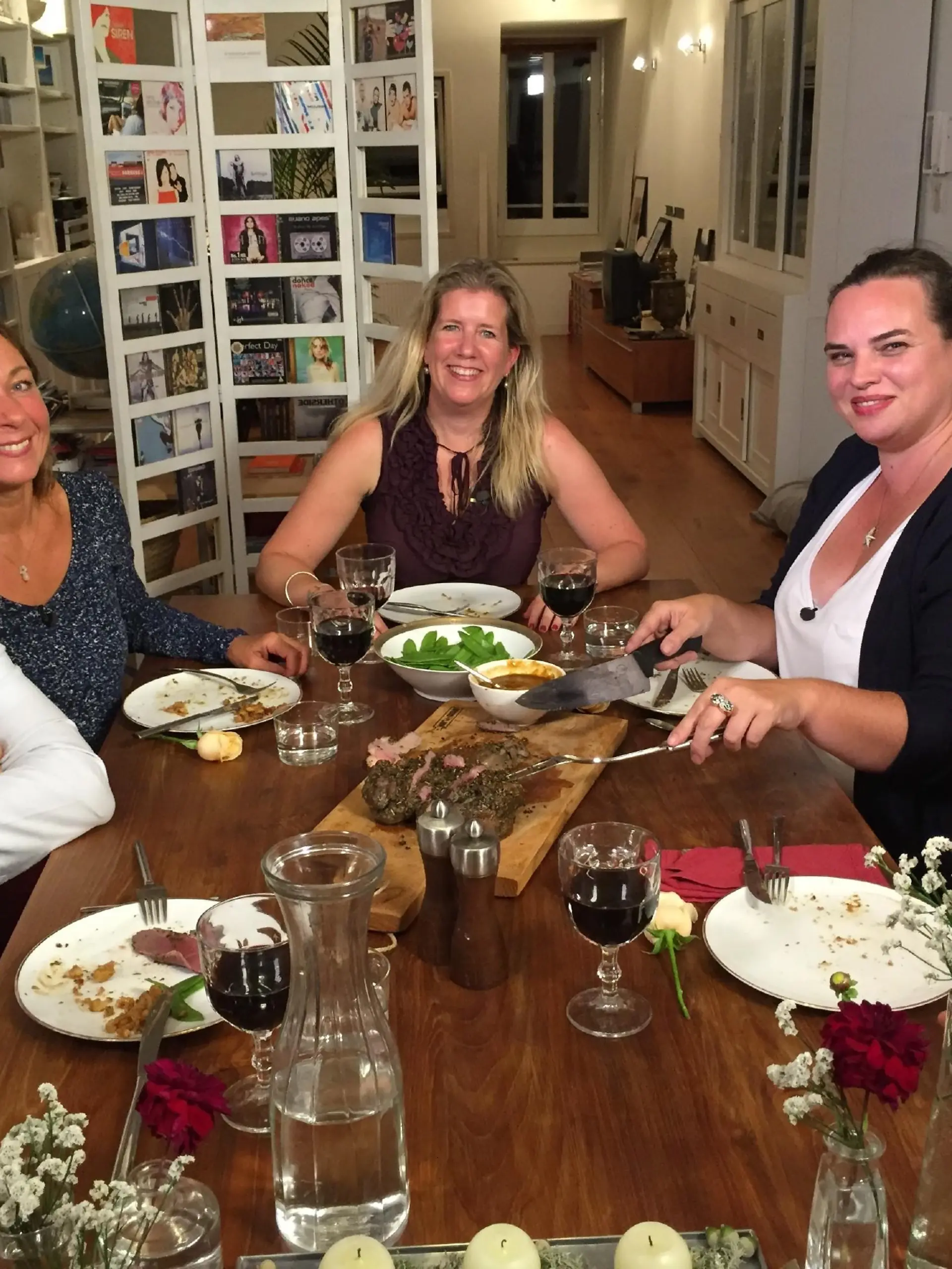 V.l.: Benjamin, Yvonne, Gastgeberin Regine, Nathalie und Peter.