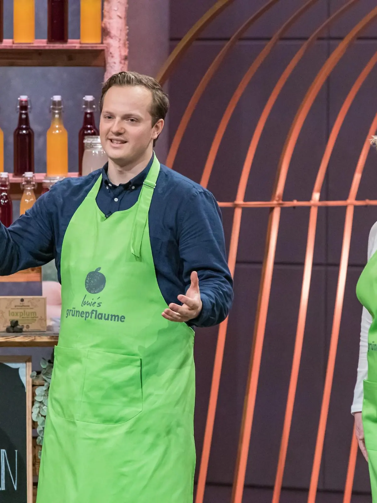 Kerstin Hansen und Louis Lowe aus Hamburg präsentieren mit _laxplum_ fermentierte Abführ-Pflaumen Sie erhoffen sich ein Investment von 75.000 Euro für 10 Prozent der Anteile an ihrem Unternehmen.

Die Verwendung des sendungsbezogenen Materials ist nur mit dem Hinweis und Verlinkung auf RTL+ gestattet.